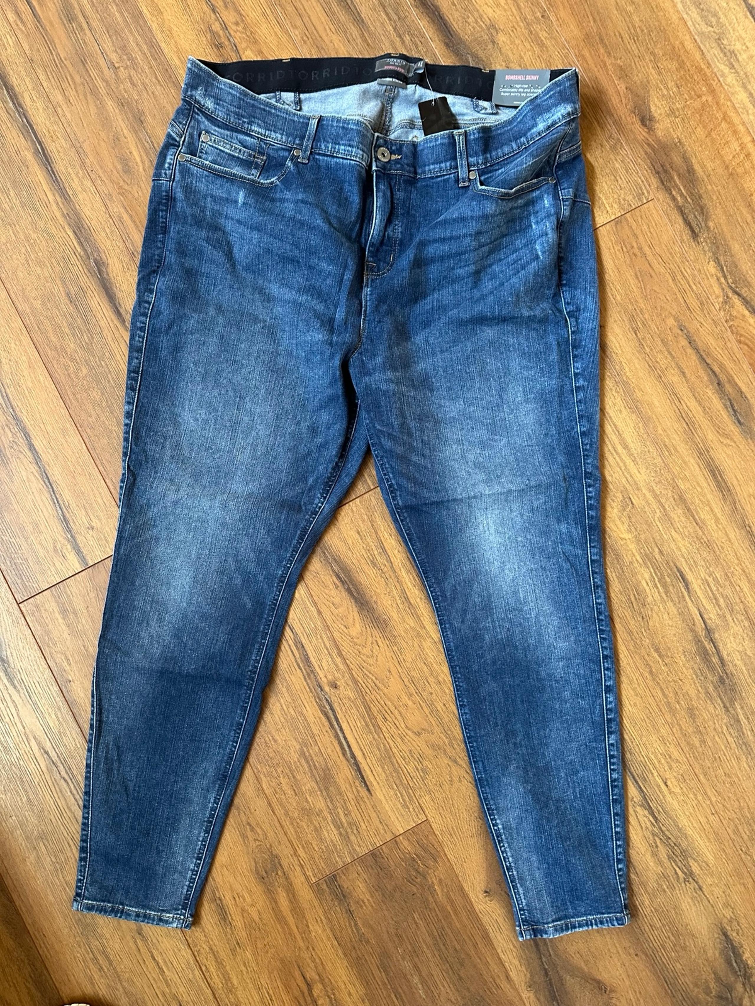 NWT Torrid Bombshell Skinny Jeans Woman’s Plus Size 24T