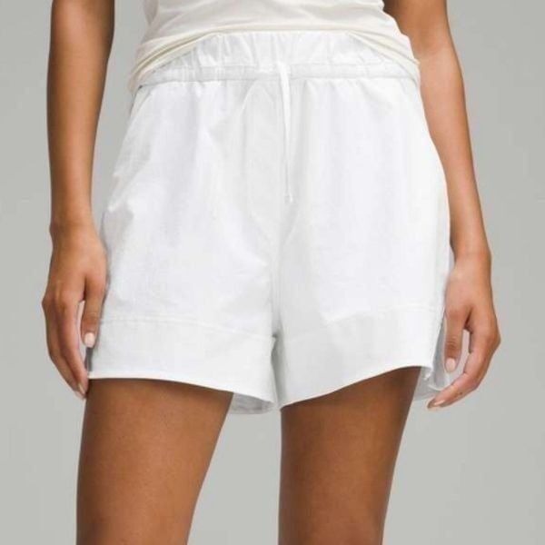 Lululemon Cinchable Waist High Rise Woven Short 3.5” White Size XL NWT