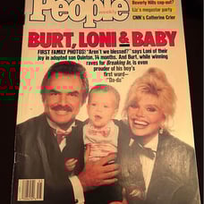 Vintage People Magazine November 6, 1989, Burt, Loni & Baby. Wolfgang’s Quality