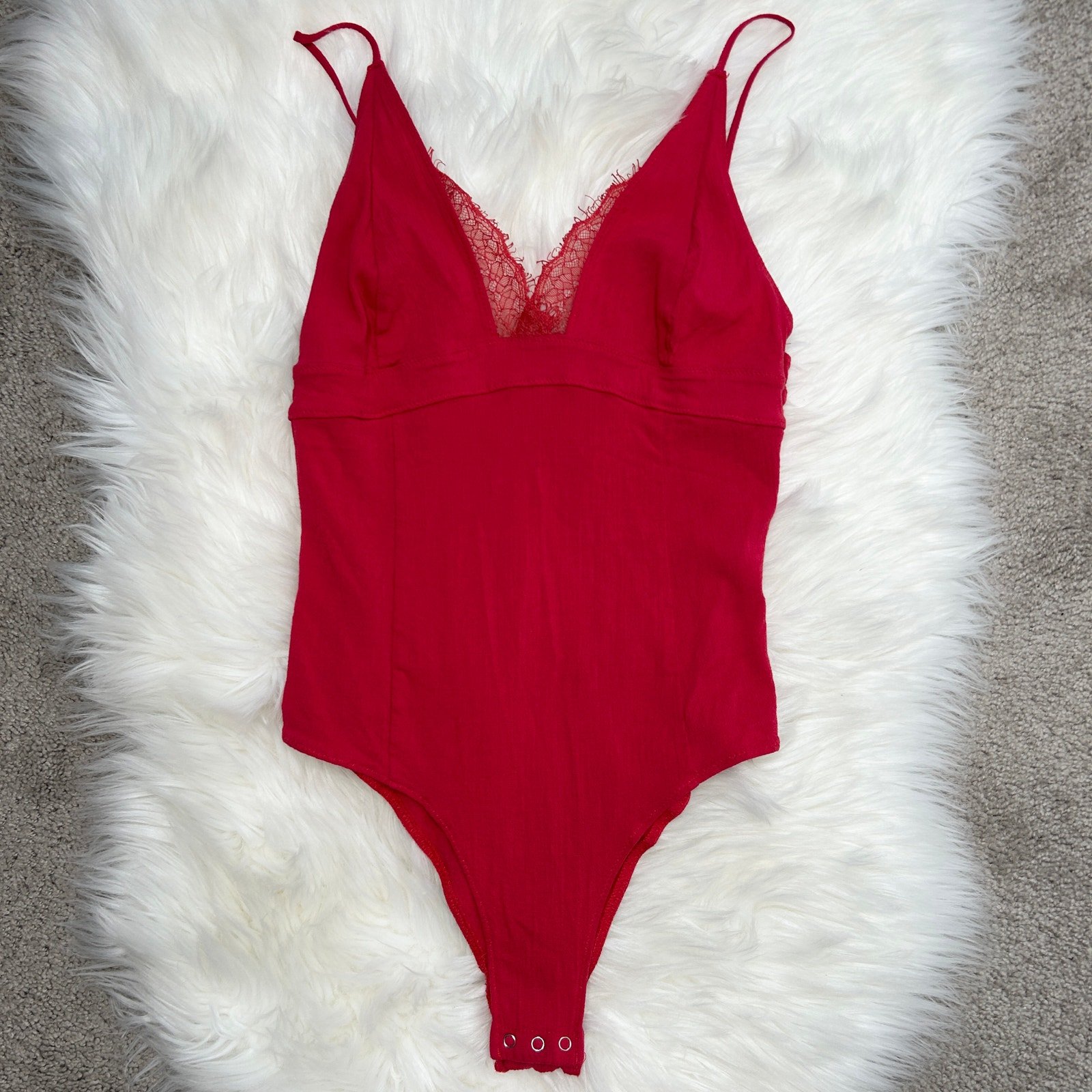 INTIMITELY FREE PEOPLE Tell It To The Heart Bodysuit Womens Size Small Lace Sexy