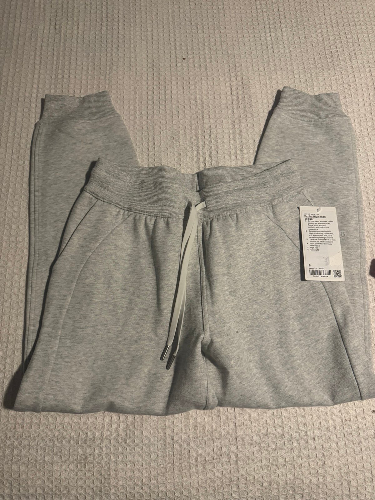 LULULEMON SCUBA SWEATPANTS NWT SIZE 8