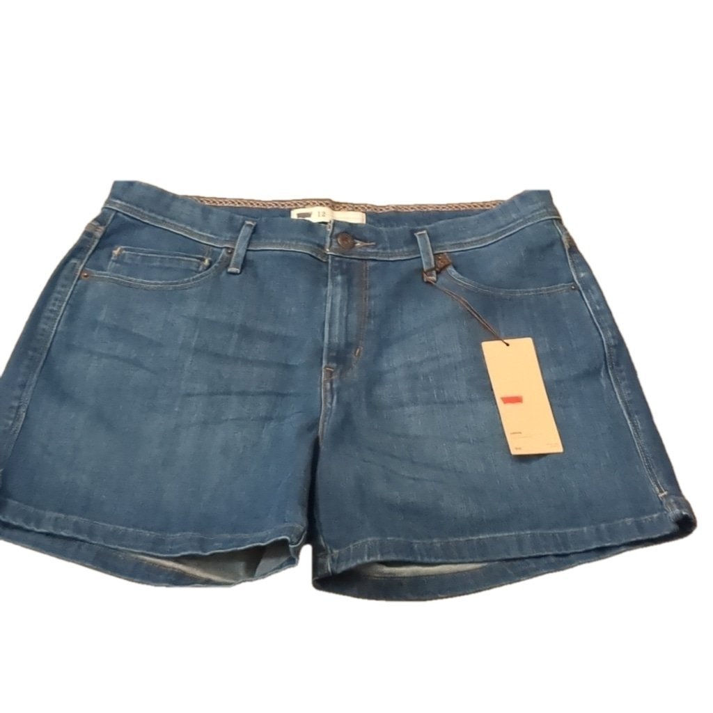 Levi's shorts size 12