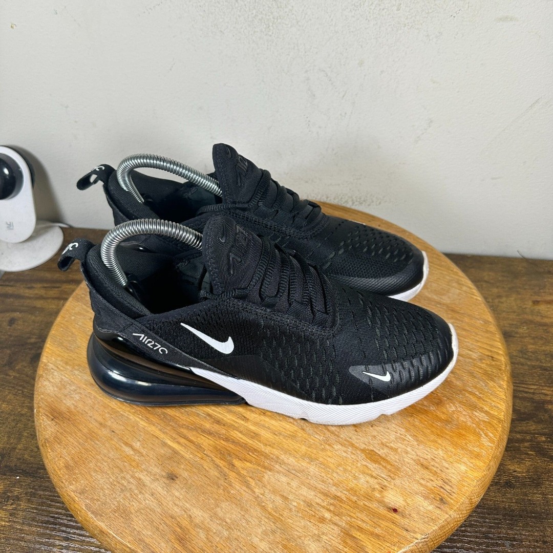 Nike Air Max 270 Black White Women's Size 7 Shoes Sneakers 943345-001