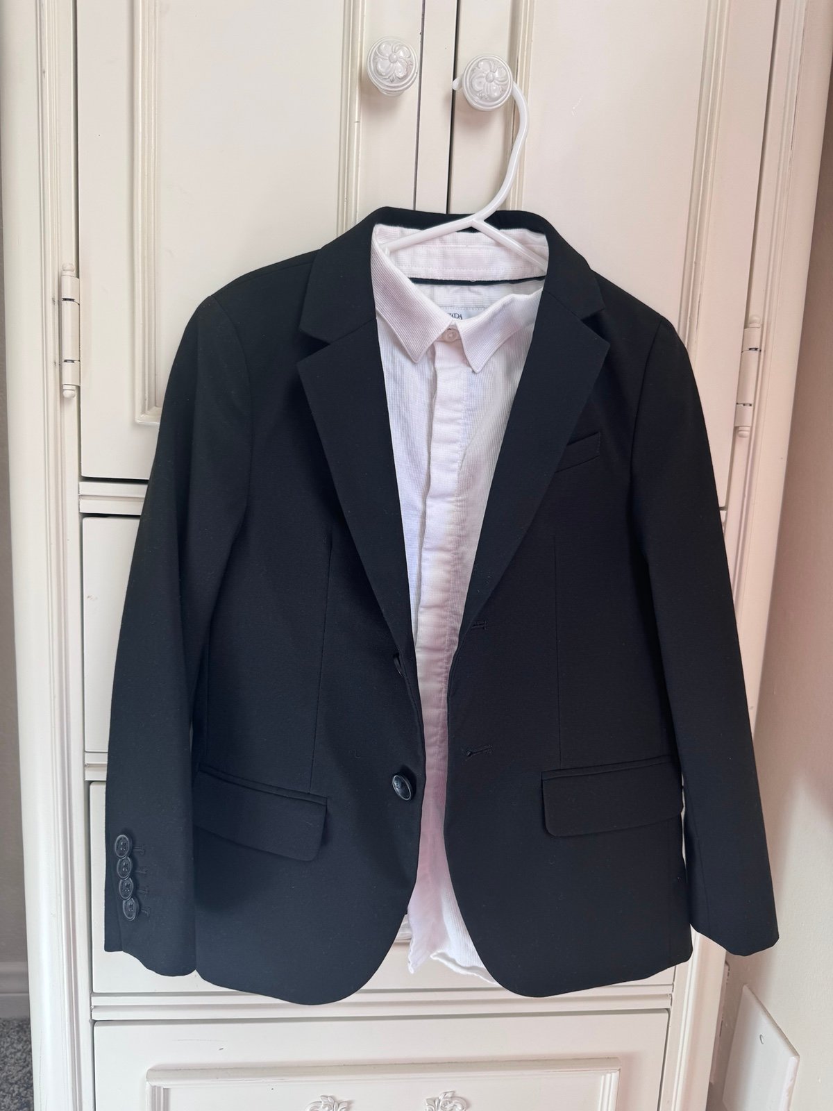 Zara black suit with shirts boys 6Y