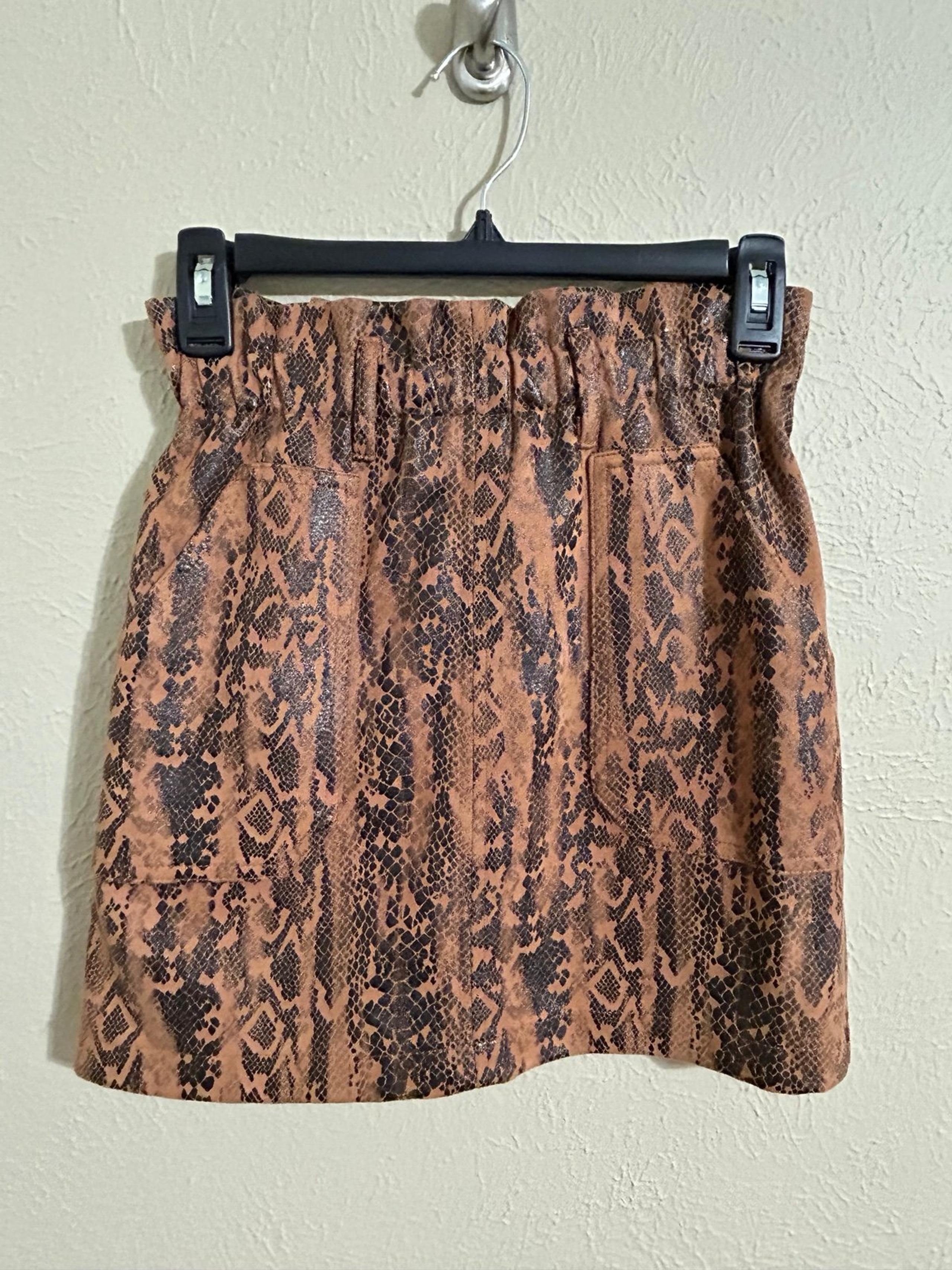 Women’s Haute Monde faux snakeskin Skirt size S