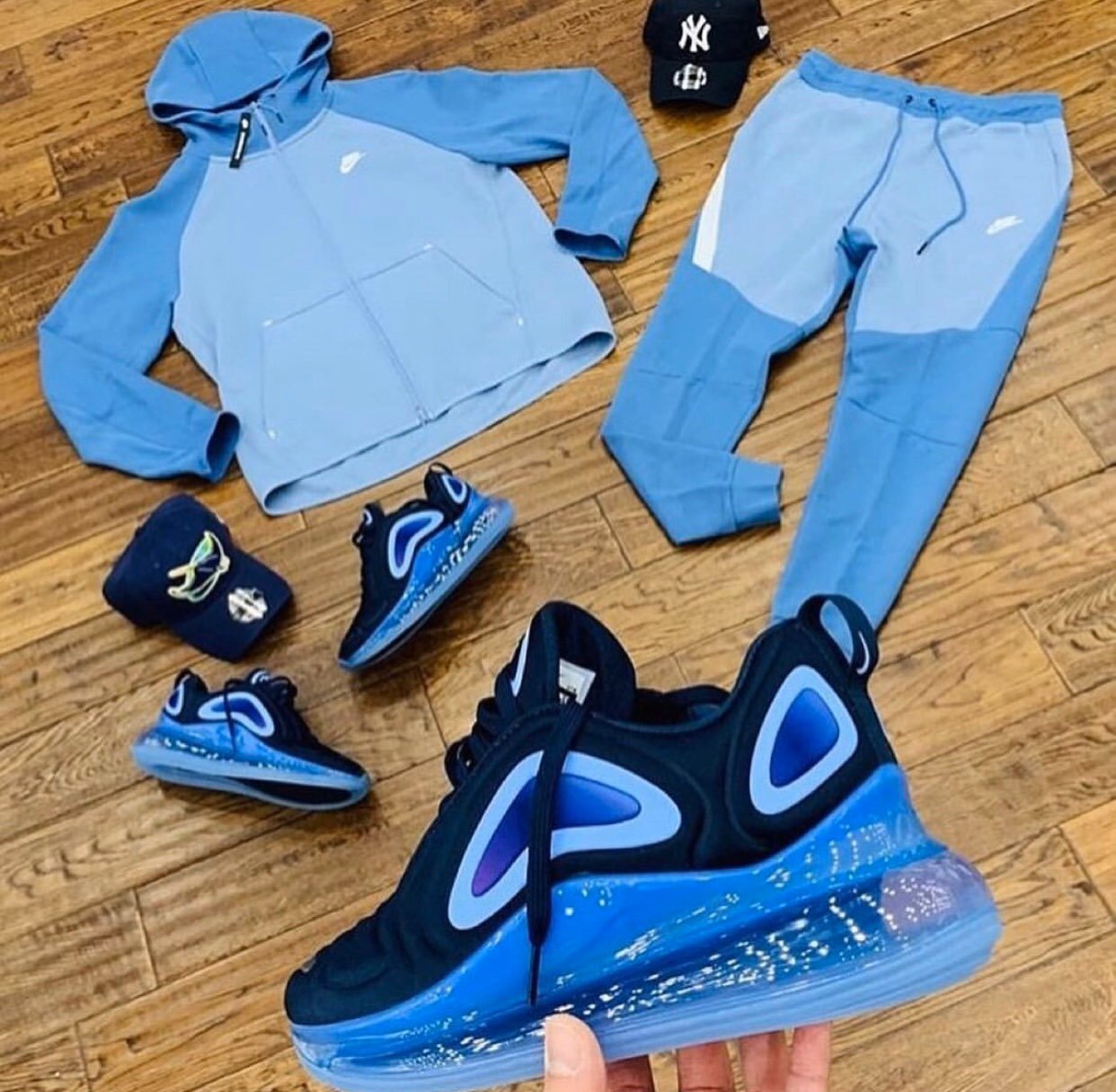 2 nike tech fits with vapormaxes