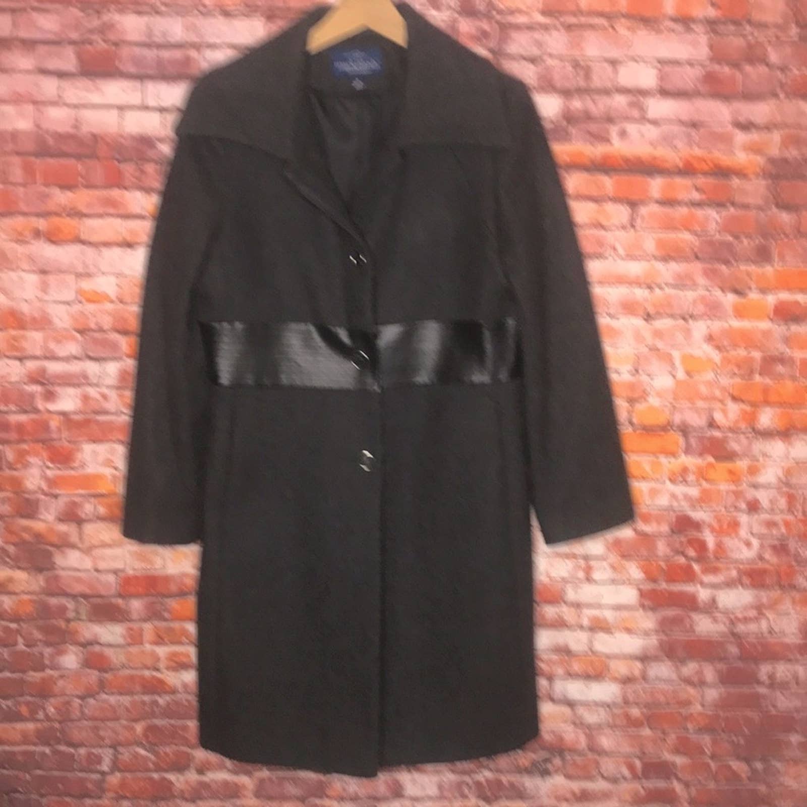 Macintosh New England Charcoal Gray A-line Wool Pea Coat with Leather Accents