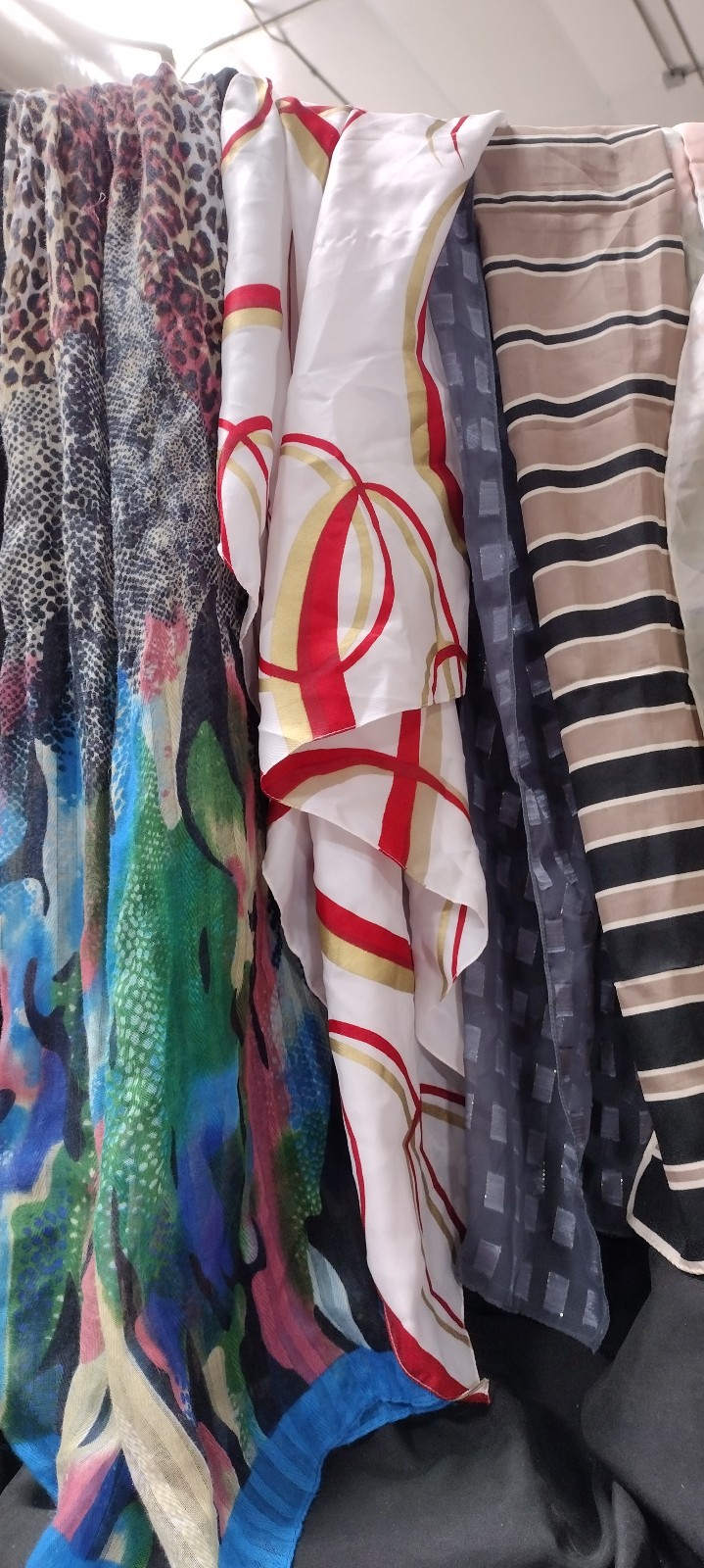 14 women scarfs lot