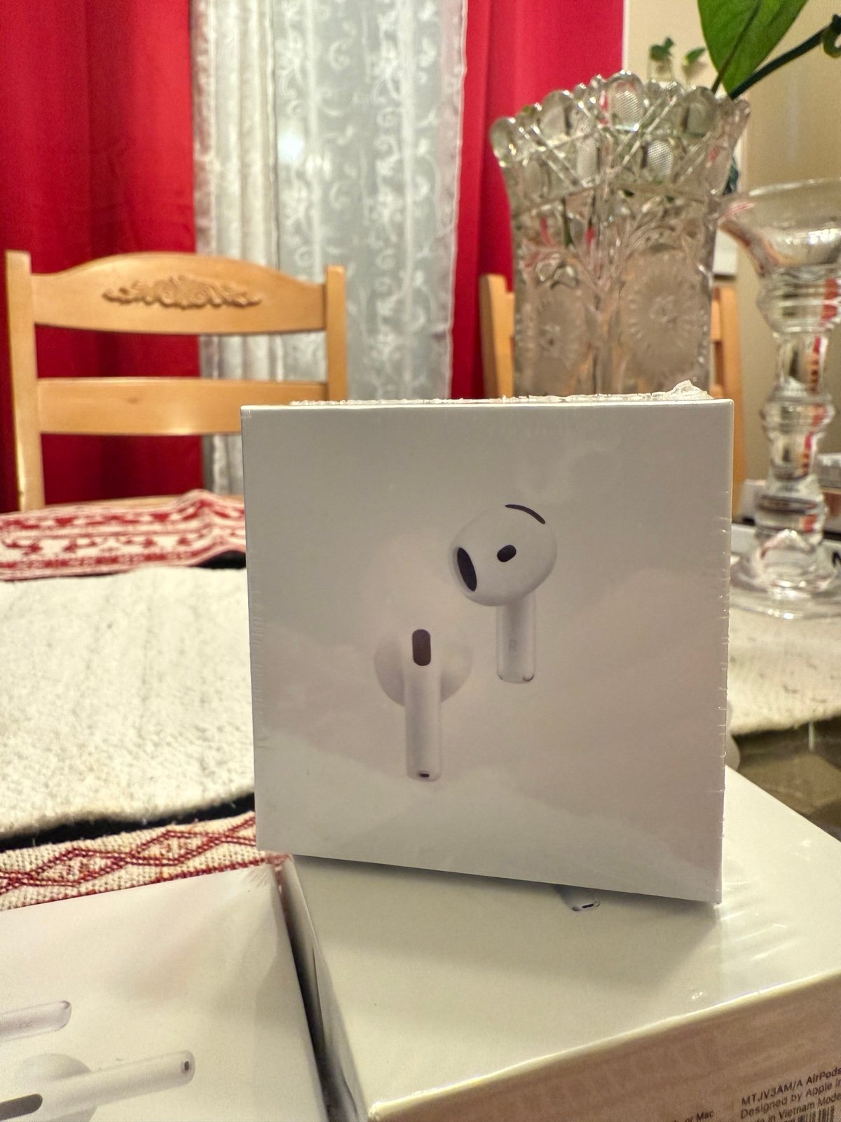 AirPods 4