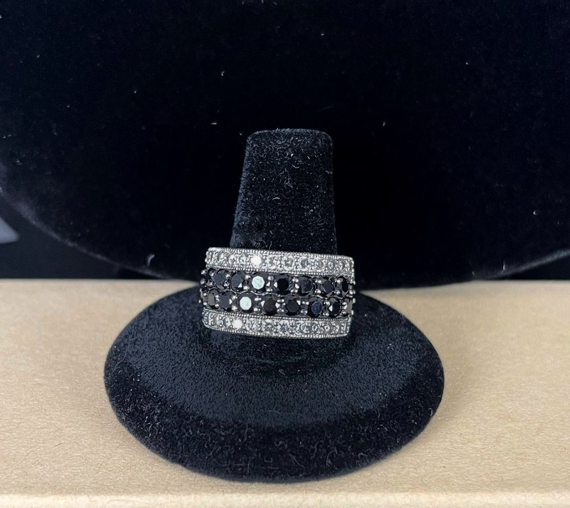Sterling Silver (925) Black/Clear CZ gemstone ring