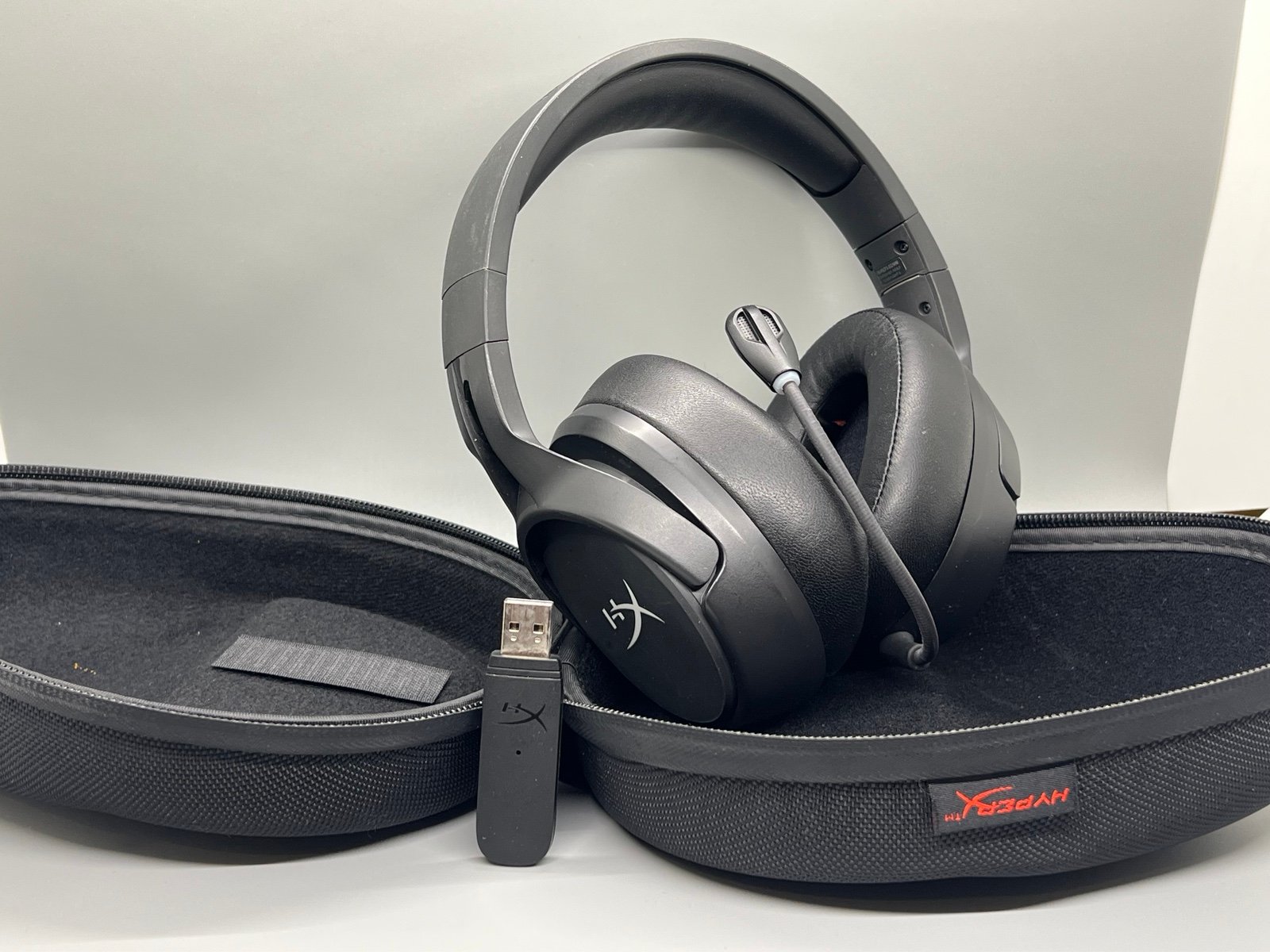 HyperX Cloud Flight S Wireless Gaming Headset HX-HSCFS-SG/WW, BLACK. NO BOX