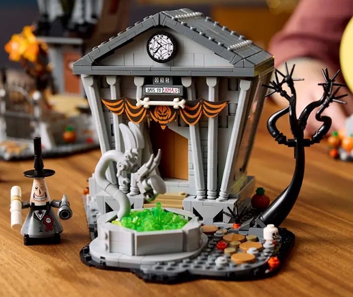LEGO 21351 Nightmare Before Christmas Τown Hall Build & The Mayor Minifigure NEW