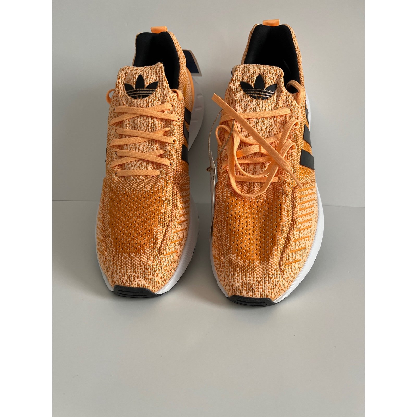 adidas Swift Run 22 Sneakers