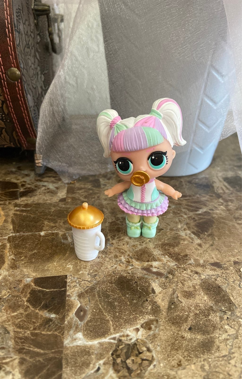 Lol Surprise Doll unicorn