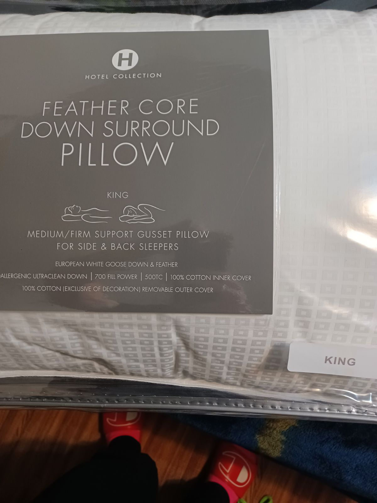 Hotel collection body pillow org.400 asking 200