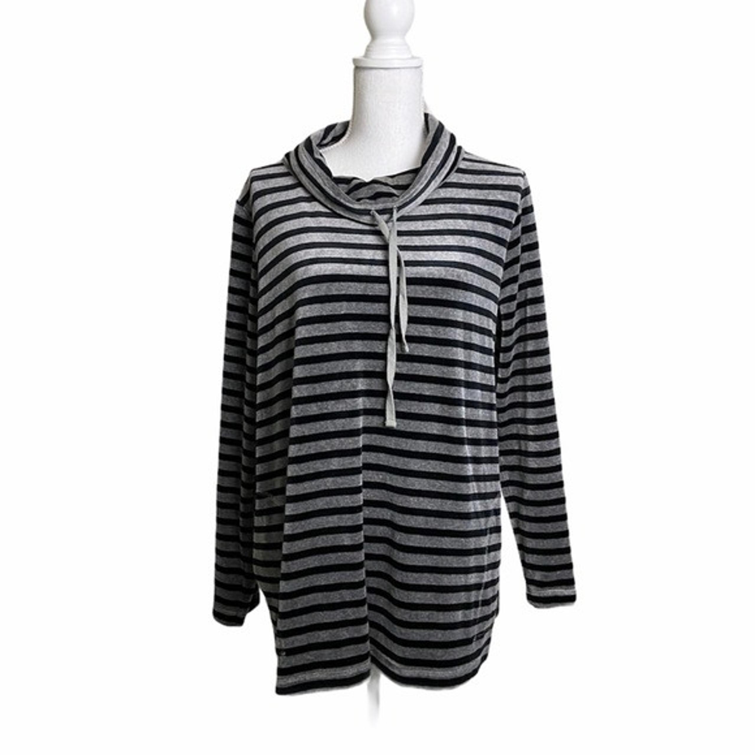 Talbots women’s turtle neck sweater size