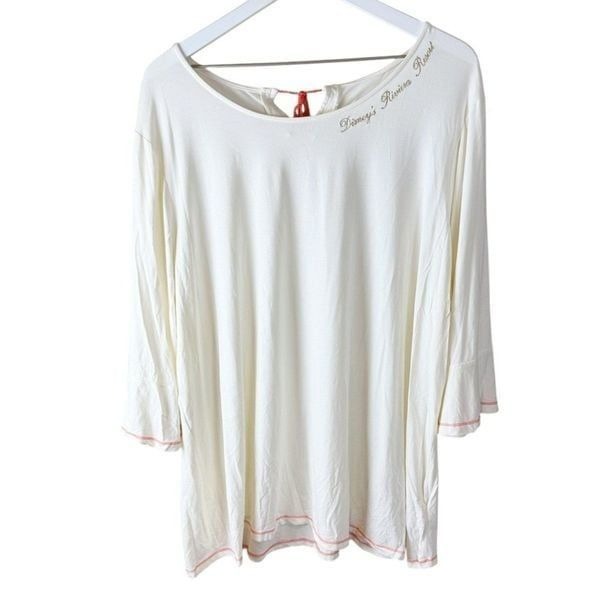 Disney Riveria Resort Cream Top Sz 2x Coral Tassel