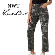 New With Tags - KanCan Camo Jeans - SZ 13/30 - cropped