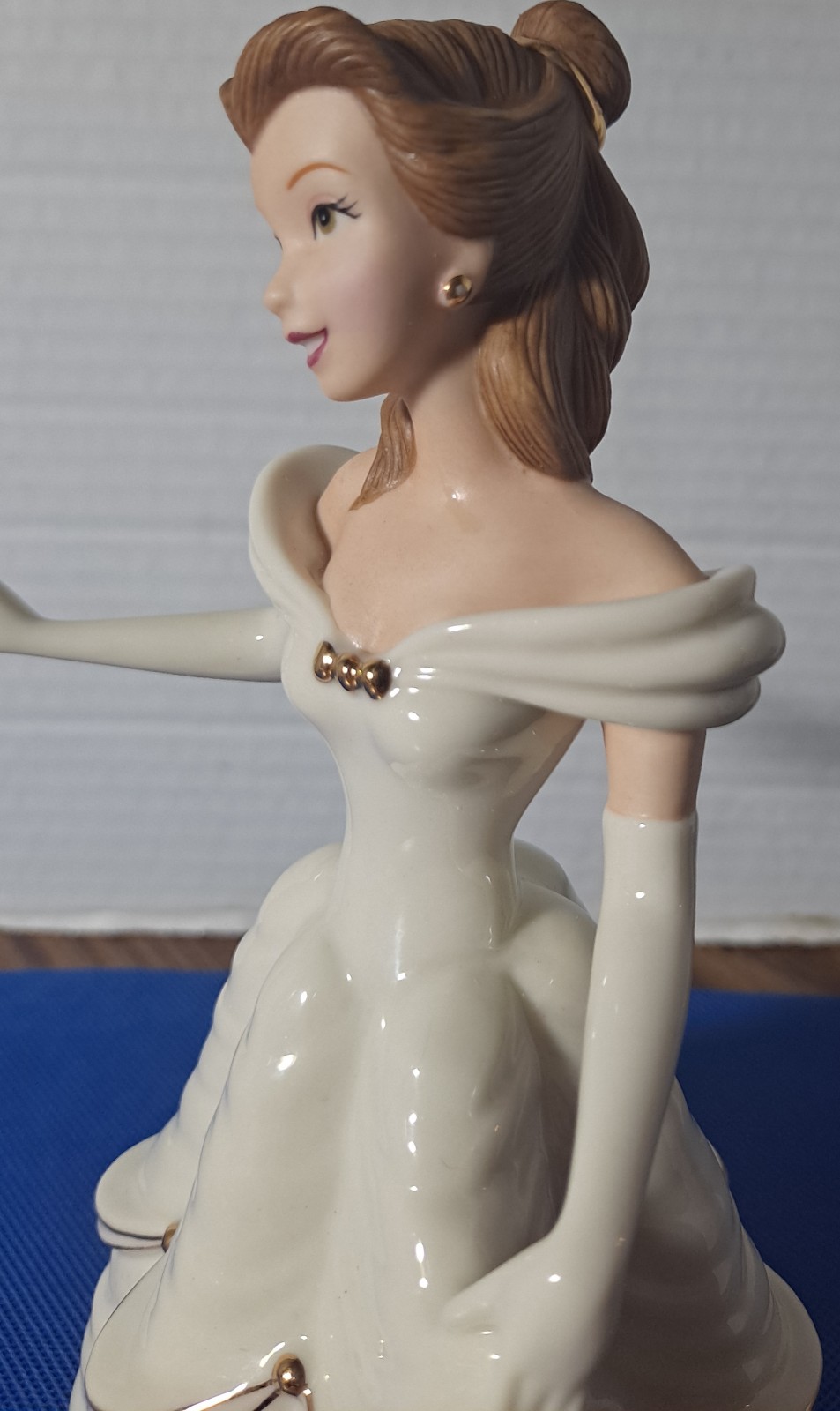 Lenox My Heart Is Yours Belle Figurine Disney Beauty & The Beast 8 w/gold trim