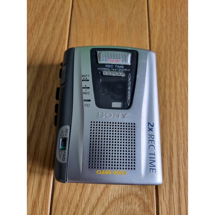 Sony Voice Recorder TCM-50DV Hand Held VOR Dictaphone Cassette Player Working