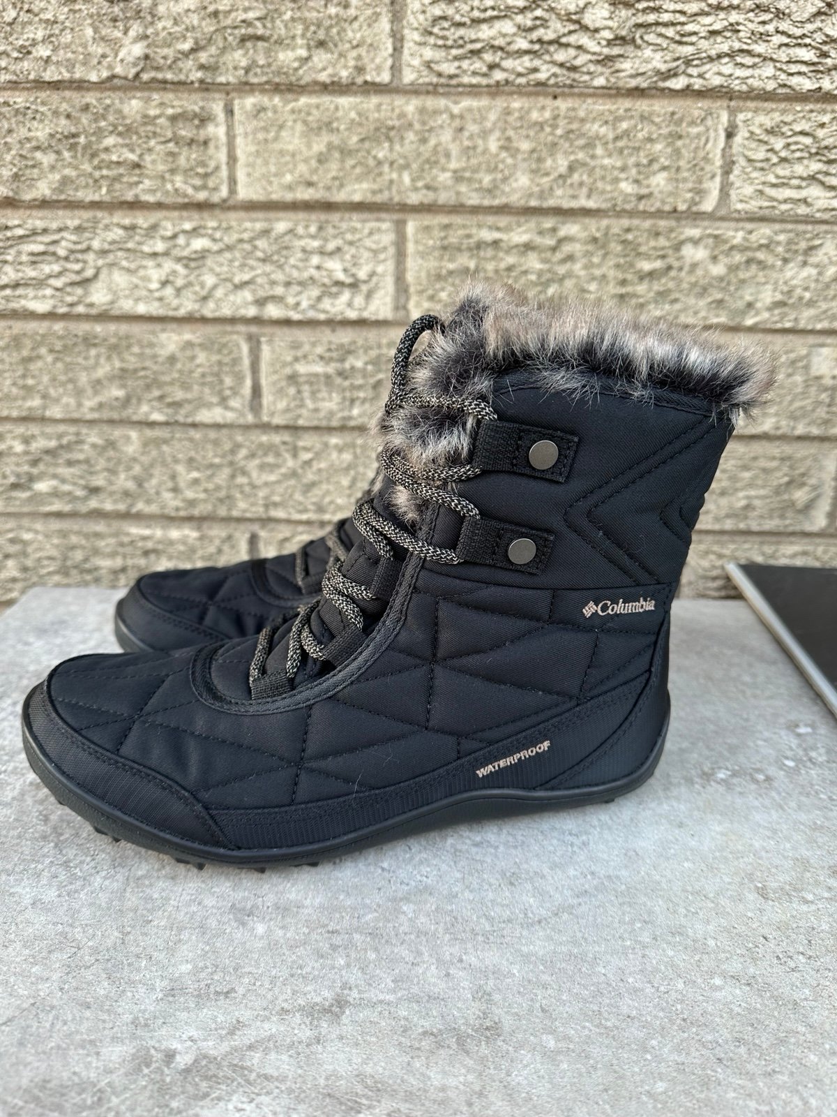 Columbia Minx Shorty IV Snow Boot - Women's 7.5. New no box