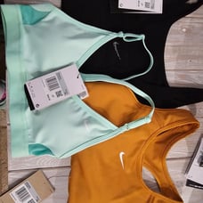 Nike sportsbra bundle