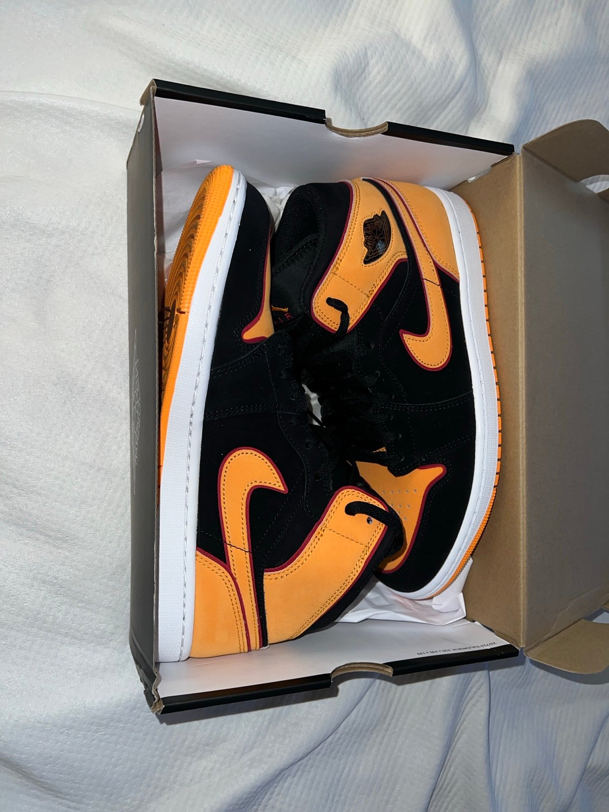 Mens Air Jordan 1 Mid Se size 11