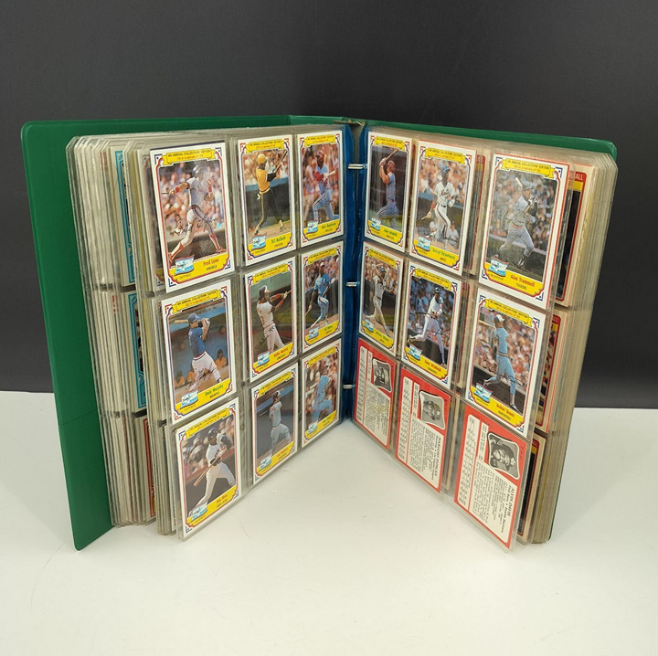(445) x Vintage Advertising Baseball Cards (Toy's R Us, Kaybee, Coca-Cola, etc.)