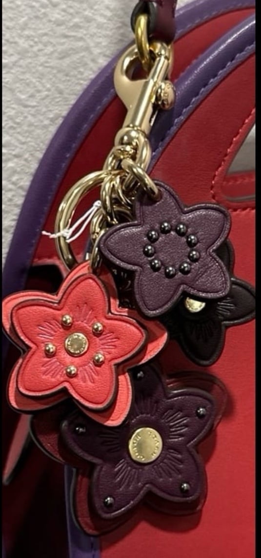 COACH LEATHER FLOWER CHARM keychain key fob color OXBLOOD red maroon black NWT