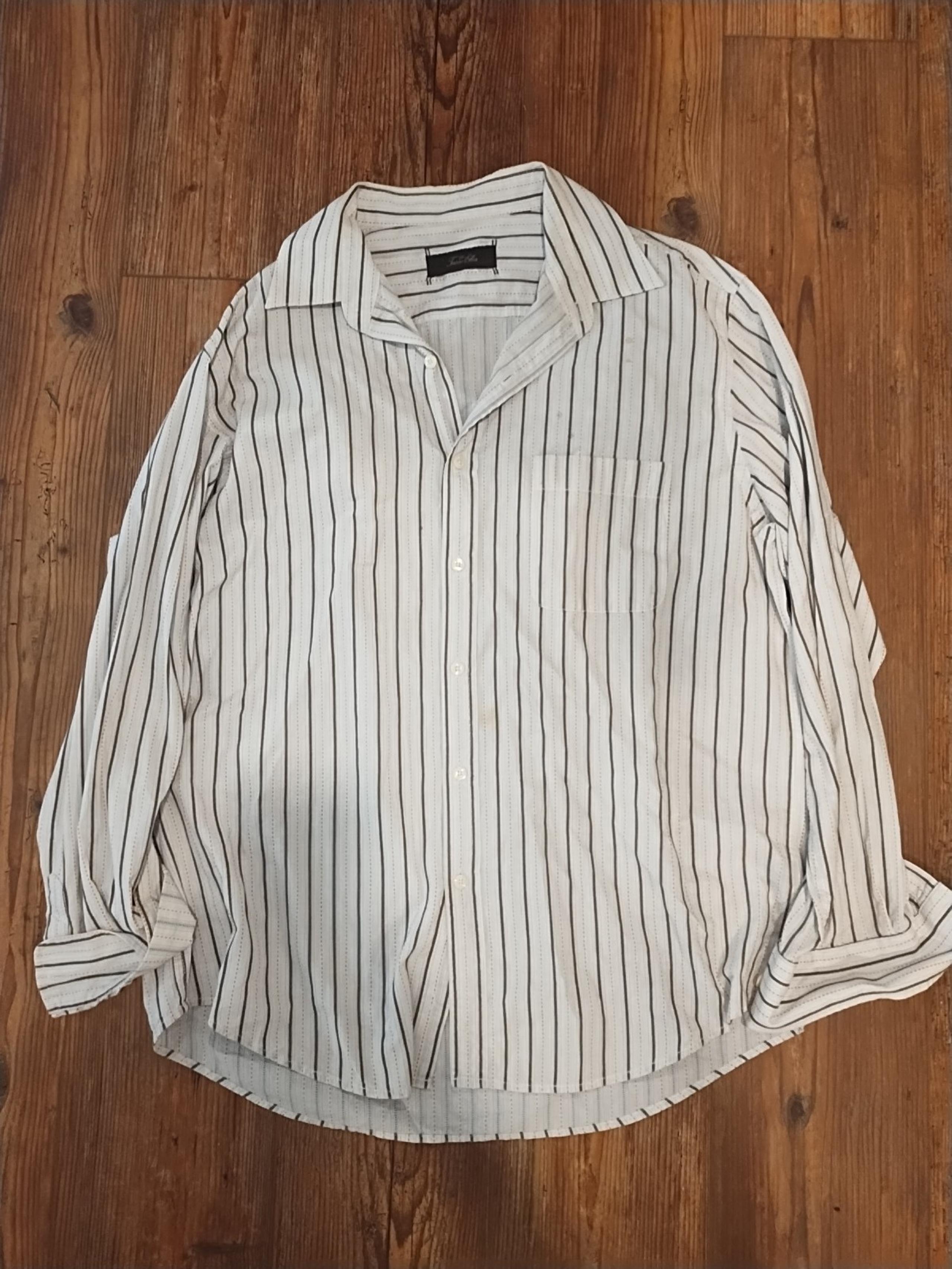 Tasso Ella Mens Shirt - Fits Like A Mens Large, Stained