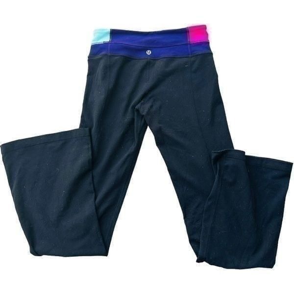 LULULEMON ATHLETICA High Rise Reversible Yoga Pant Lululemon Flared Leggings Bla