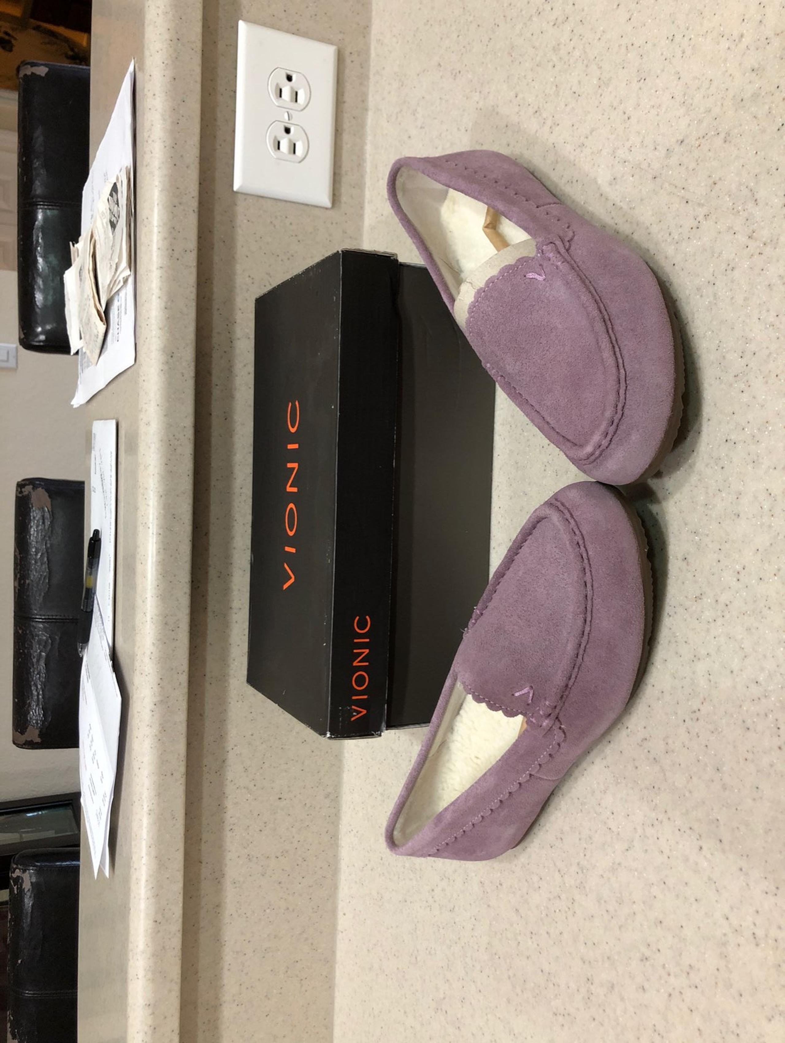 Vionic  size 6