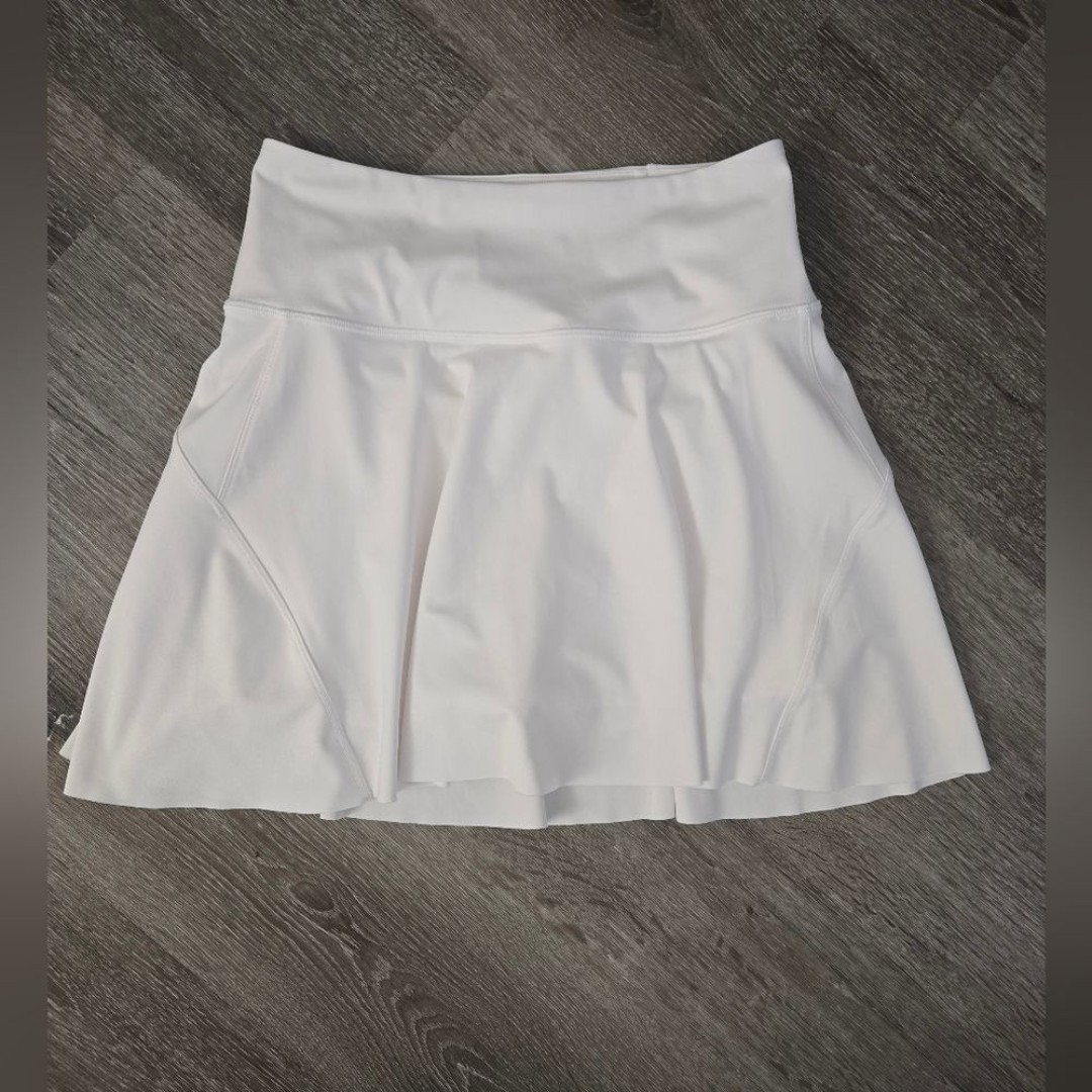 Athleta Ace High Rise Tennis Mini Skirt Skort in white size XS