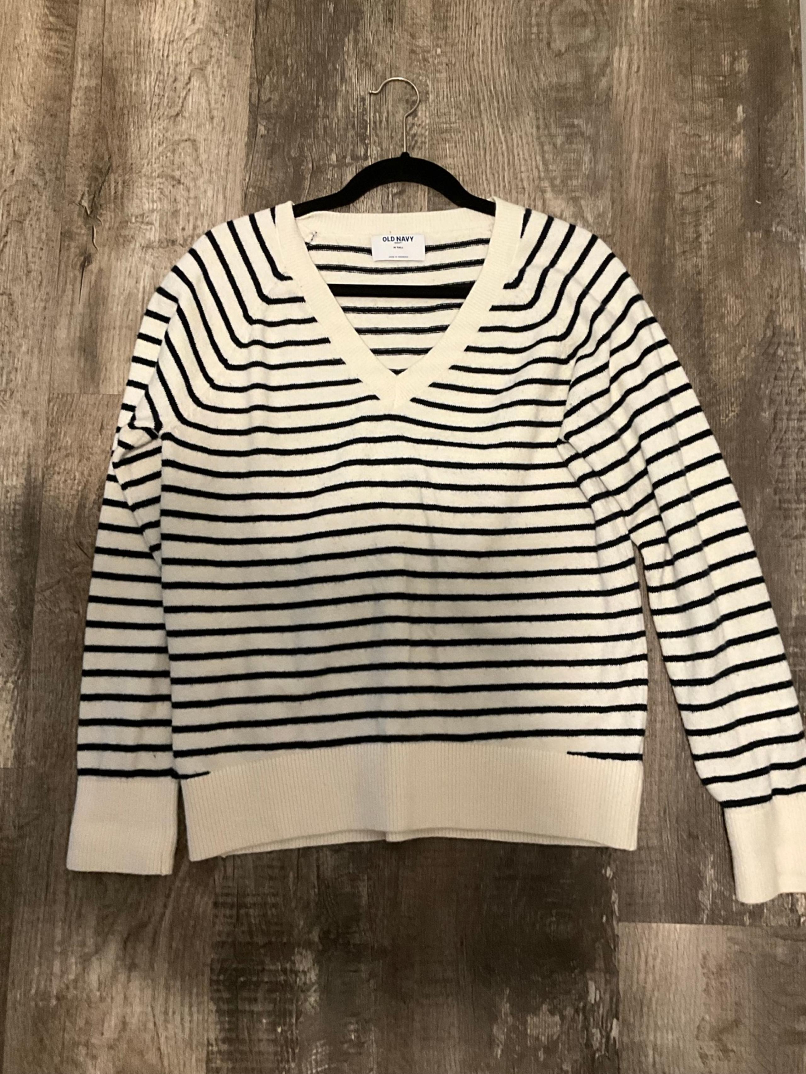 Old Navy Black-Ivory Striped V-Neck Soft Knit Relaxed Fit Sweater Size Medium~T