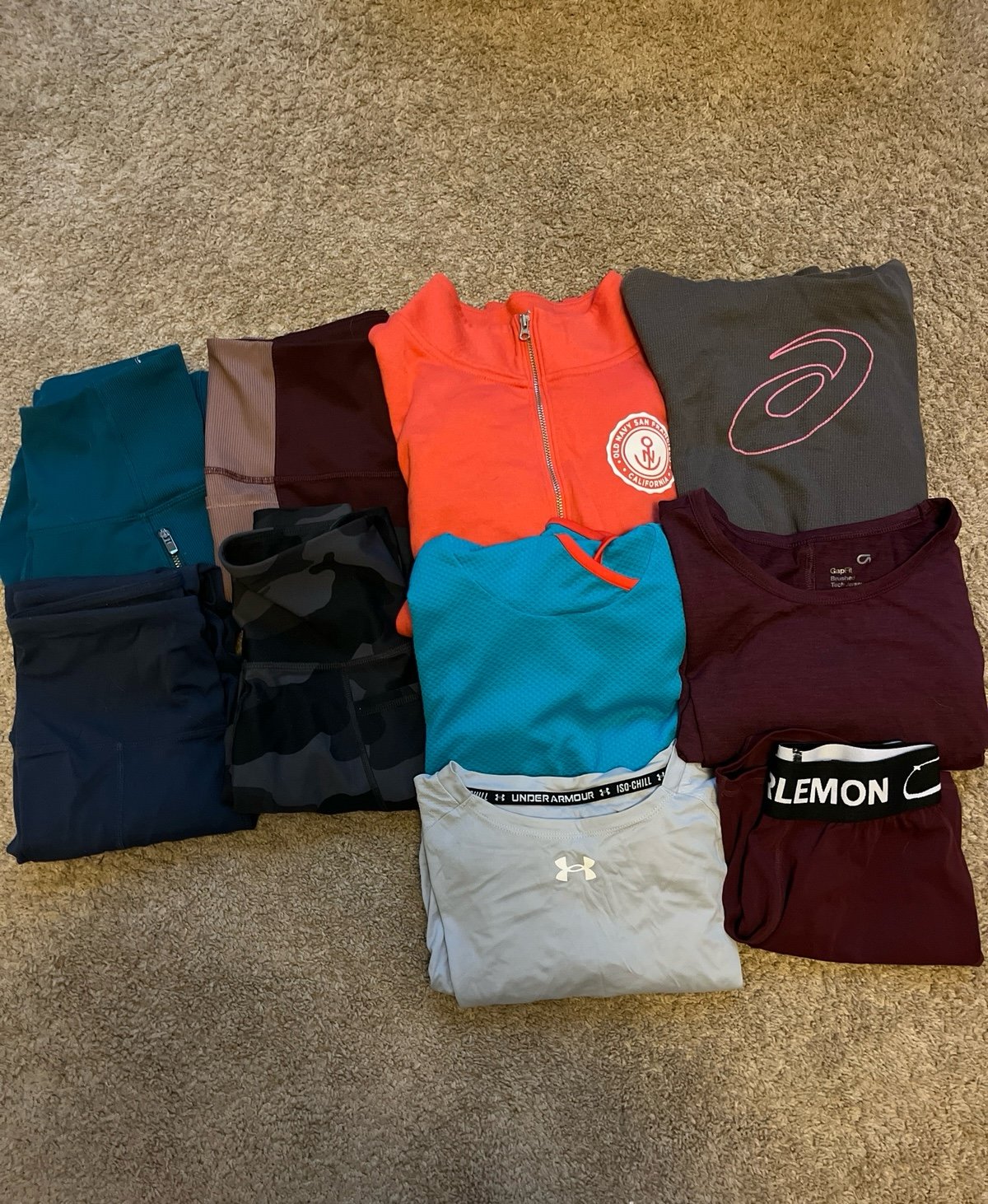 Huge women’s clothing lot