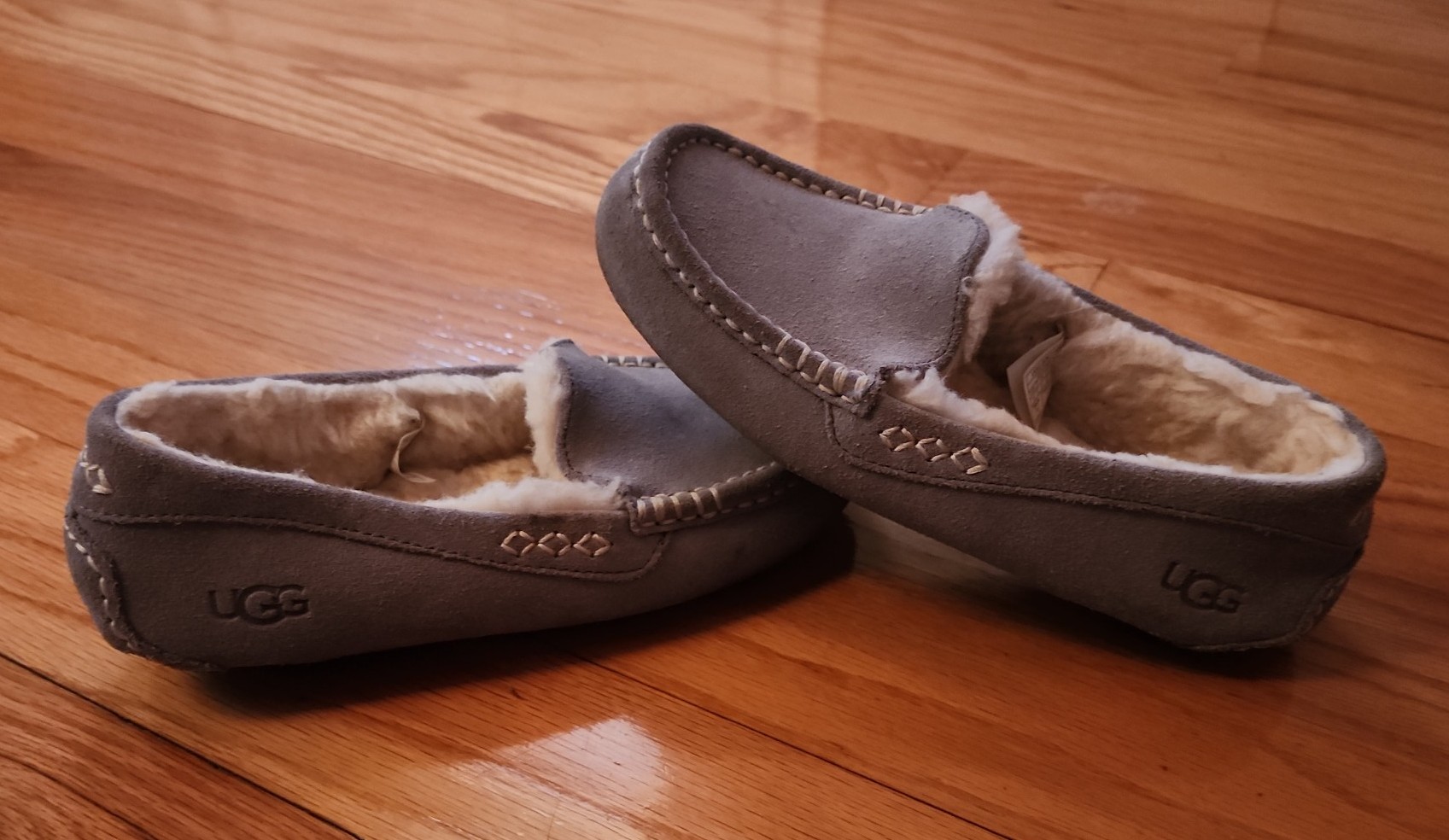 UGG Women's Ansley Slipper NWOT