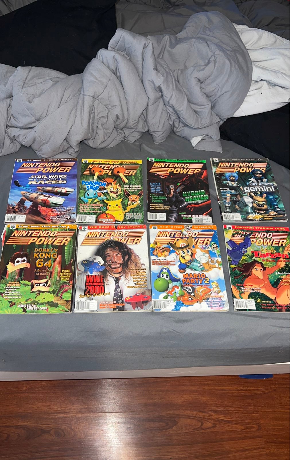 Nintendo Power Magazine Lot Rare Books with posters volume 119-129