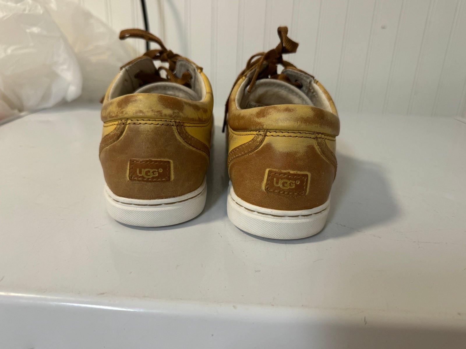 UGG Australia leather fashion shoes
