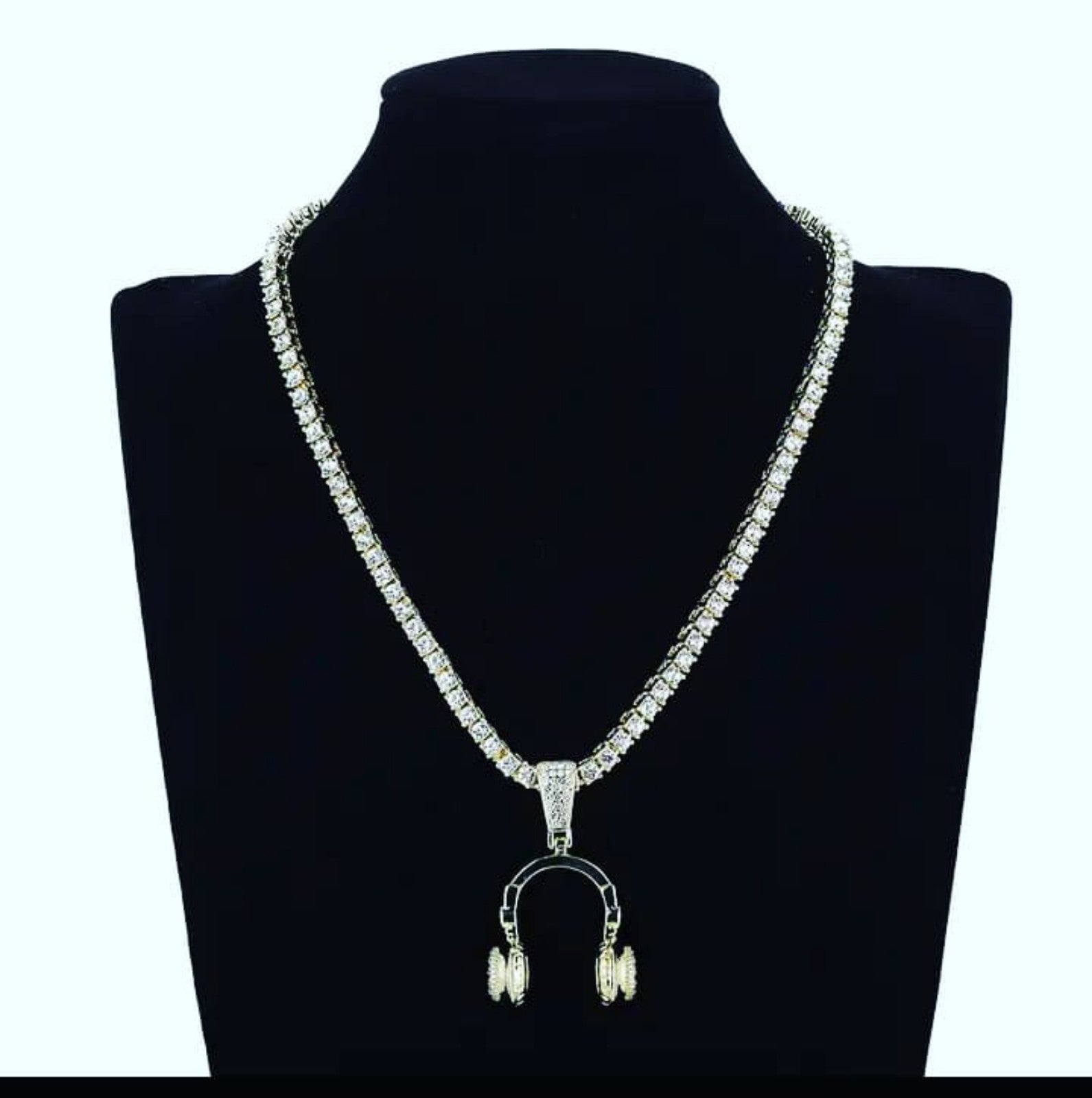 Headphone Pendant Necklace With Tennis Chain Headphone Pendant Necklace With Tennis Chain