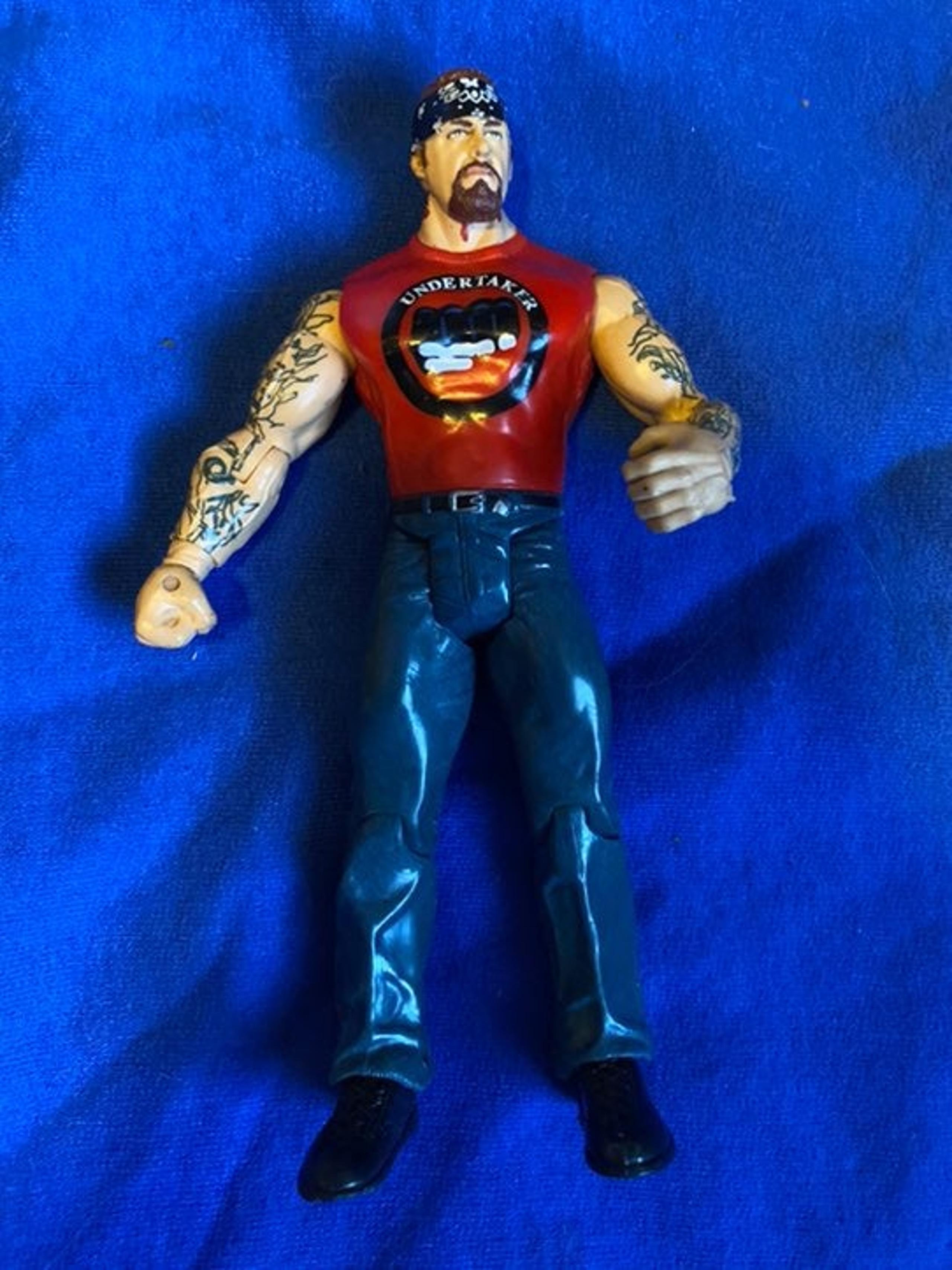 Wwe undertaker biker deluxe action figure