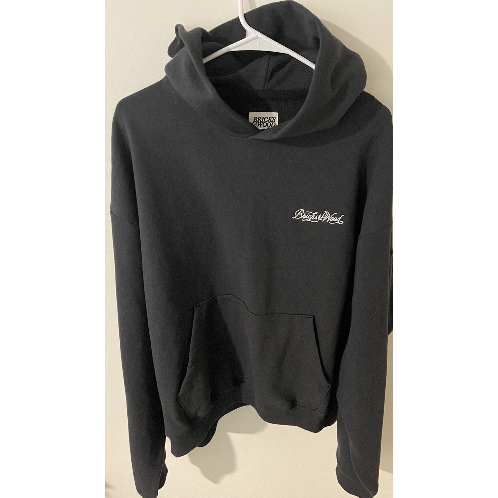 BRICKS & WOOD LOGO HEAVYWEIGHT BLACK HOODIE BRAND NEW SIZE SMALL OVERSIZED