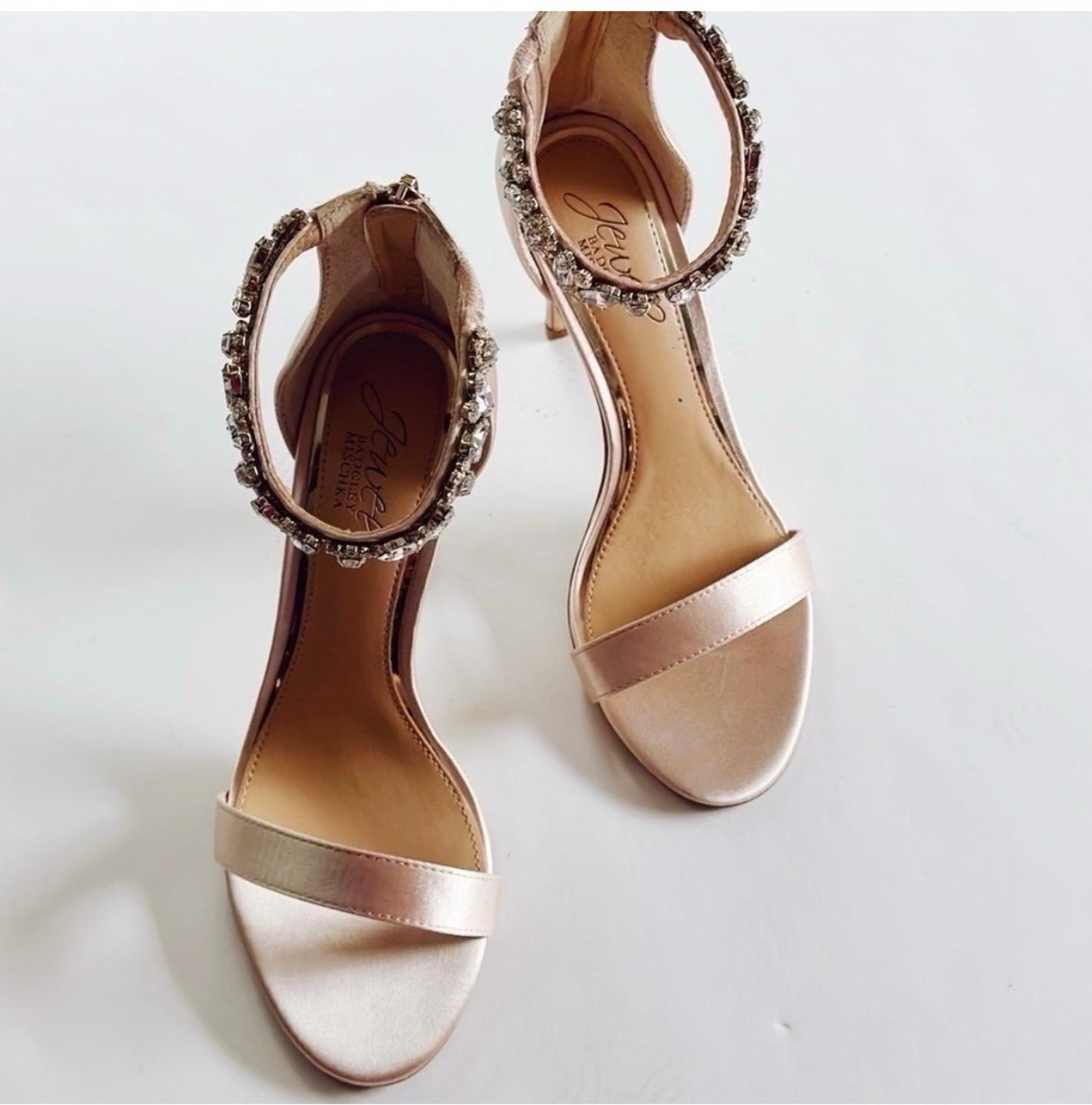 Badgley Mischka Jeweled Ankle Strap Champagne Color Sandals Shoes