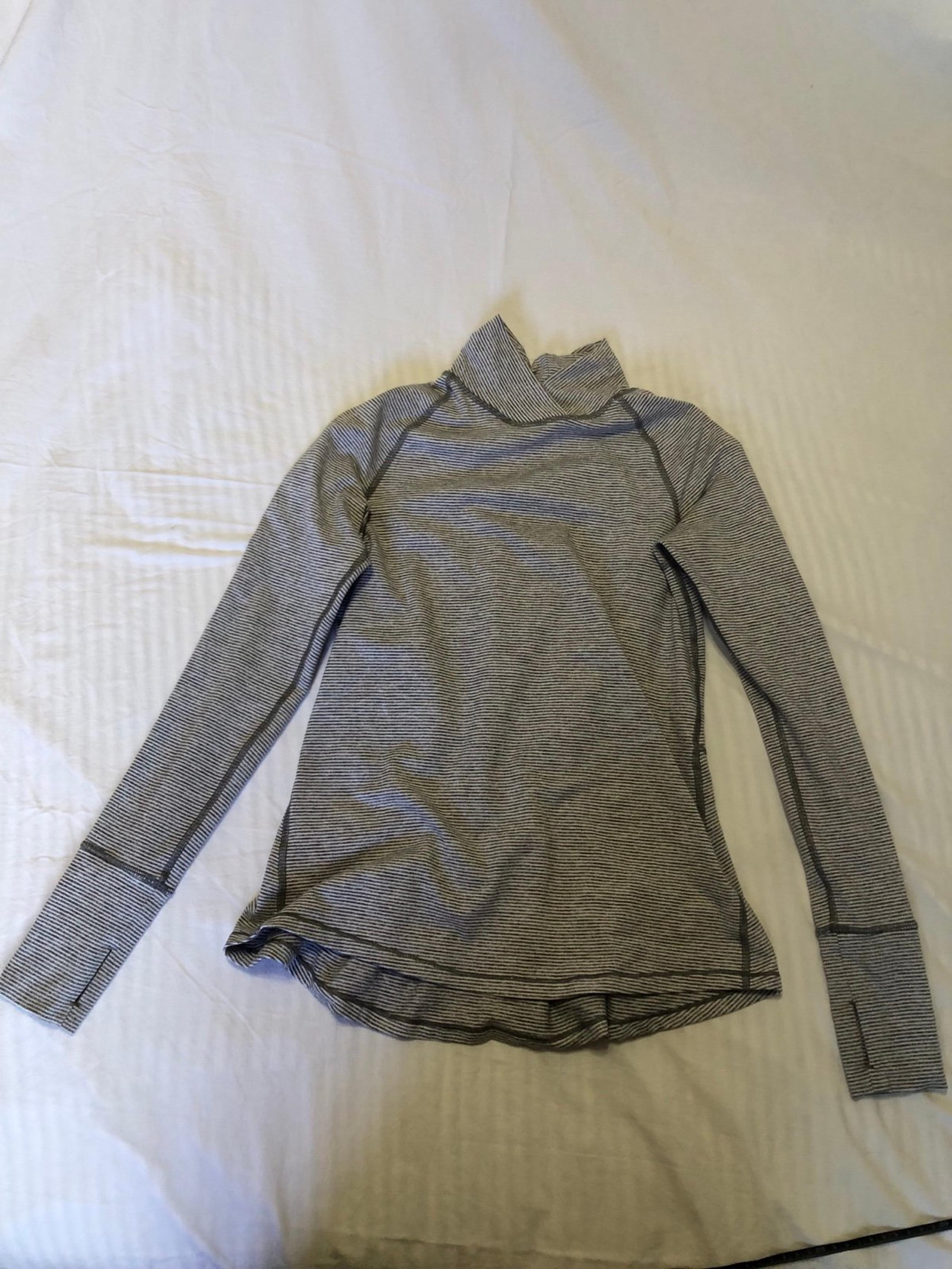 Lululemon pullover women’s grey stripe turtleneck sweatshirt