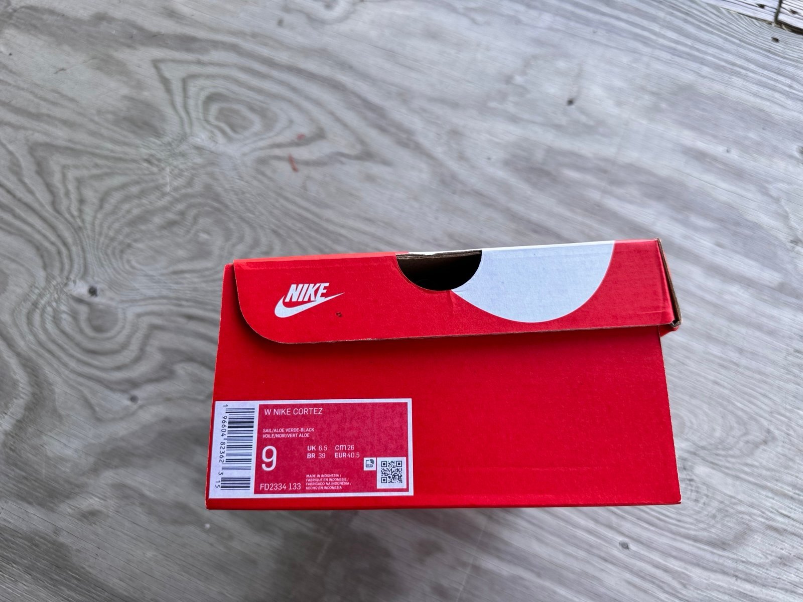 Nike Women's Cortez Aloe Verde Size-9W
