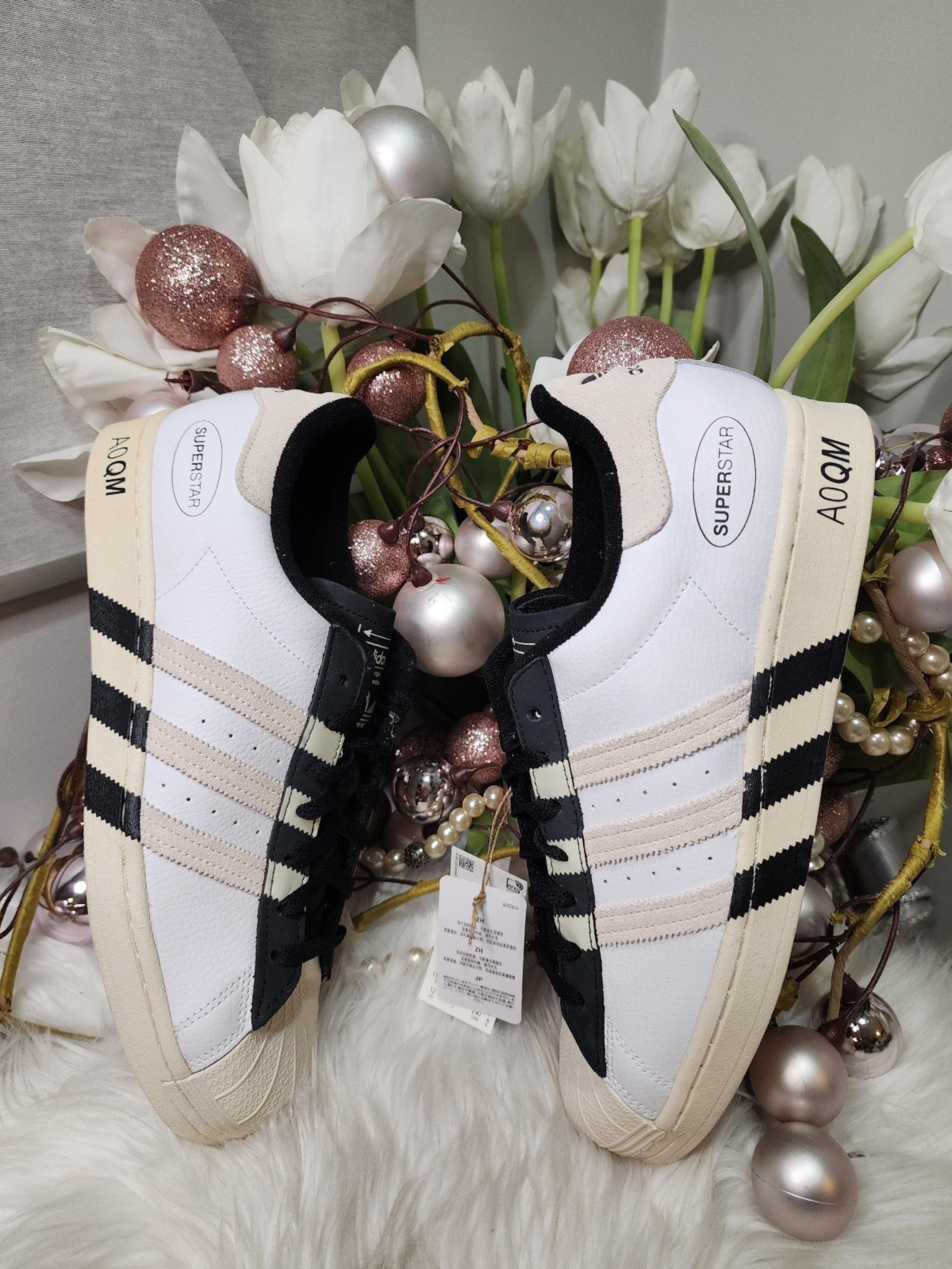 adidas Originals Superstar Stripes Mens size10.5