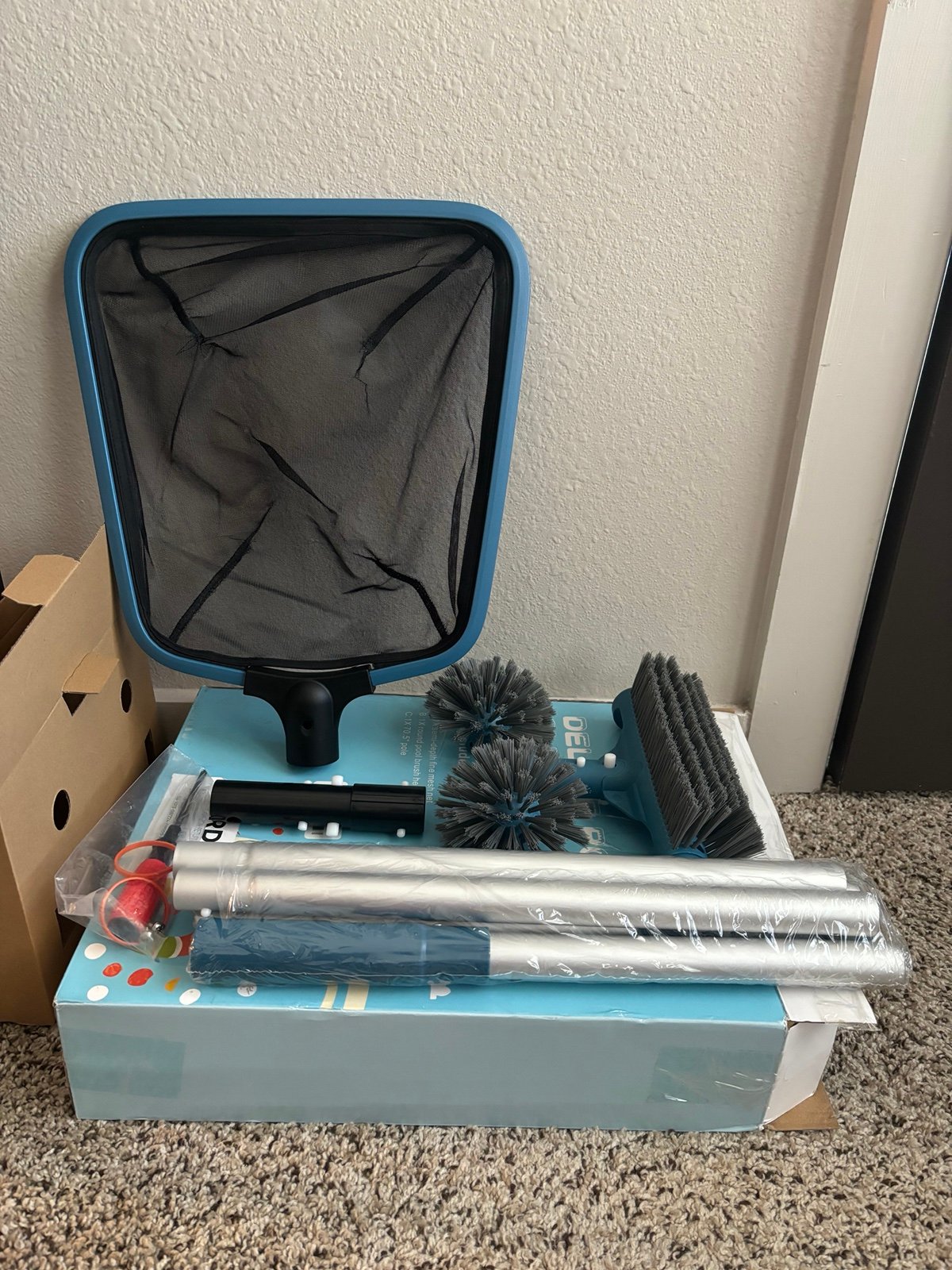 Sepetrel Deluxe Swimming Pool Cleaning Kit Including 2 Brushes