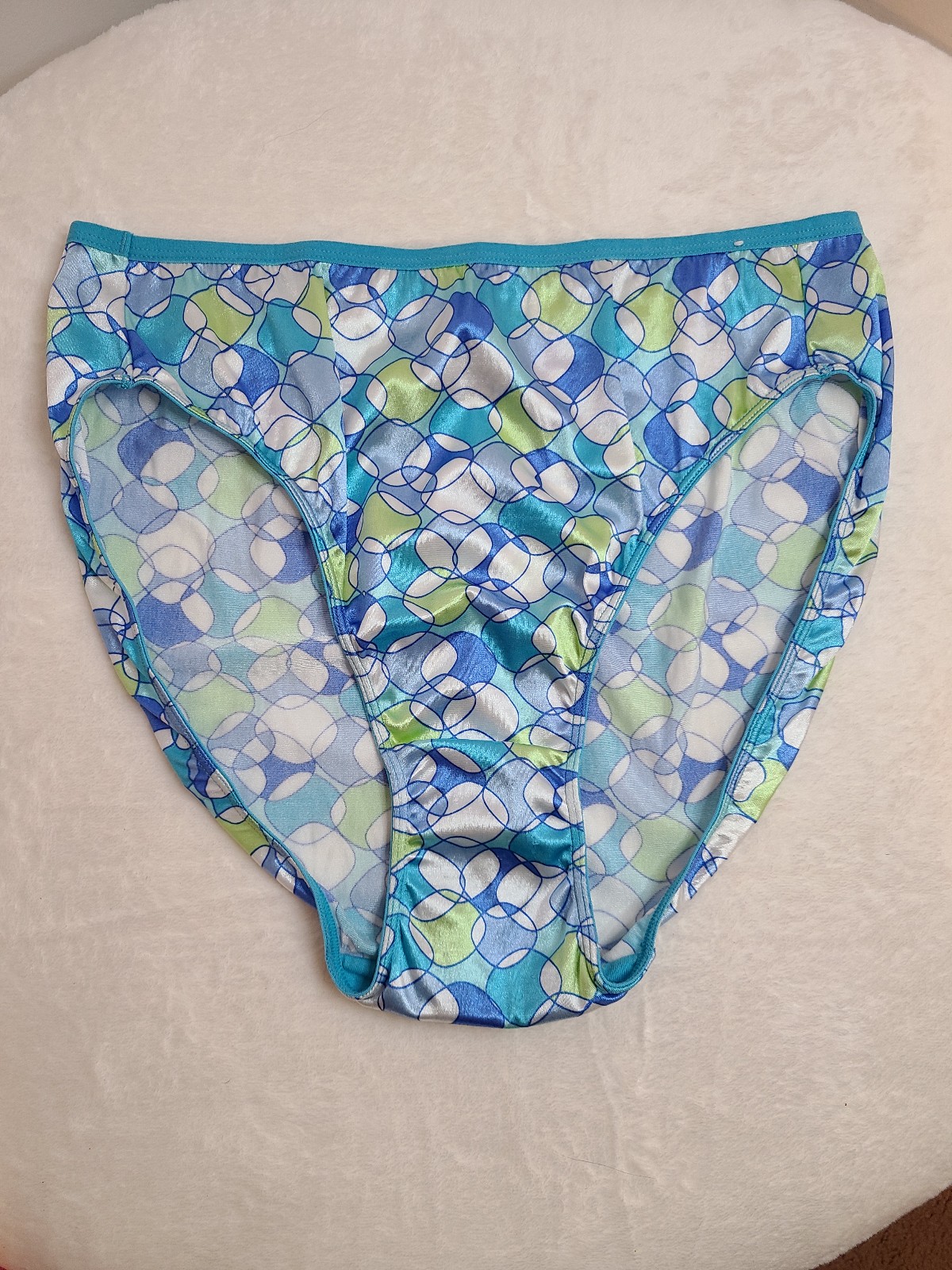 New VTG Delicates Second Skin Satin Classic Brief Panty Size Lg RARE