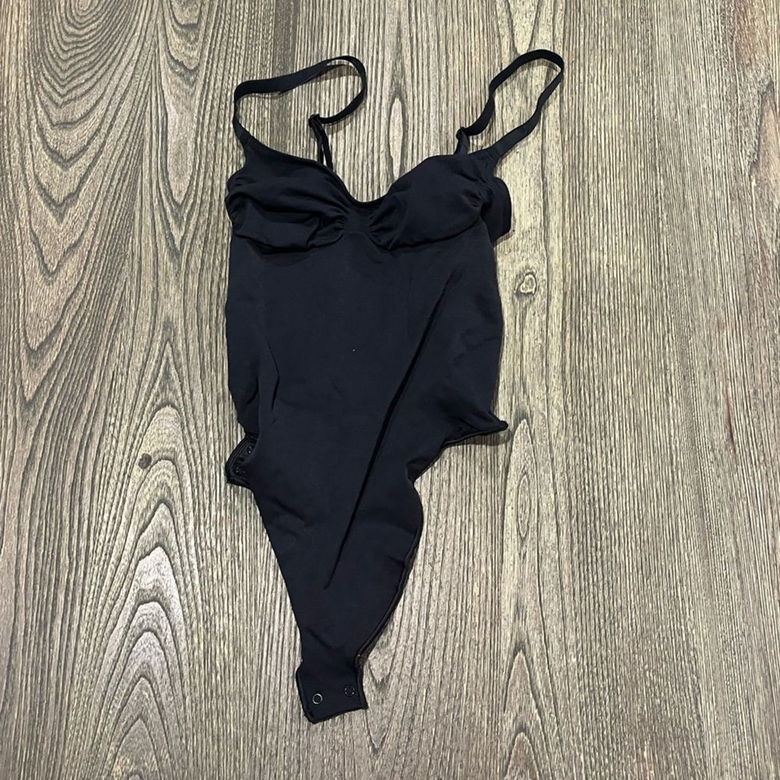 NWOT Skims Seamless Sculpt Thong Bodysuit Scoop Neck Shapewear Onyx Size L