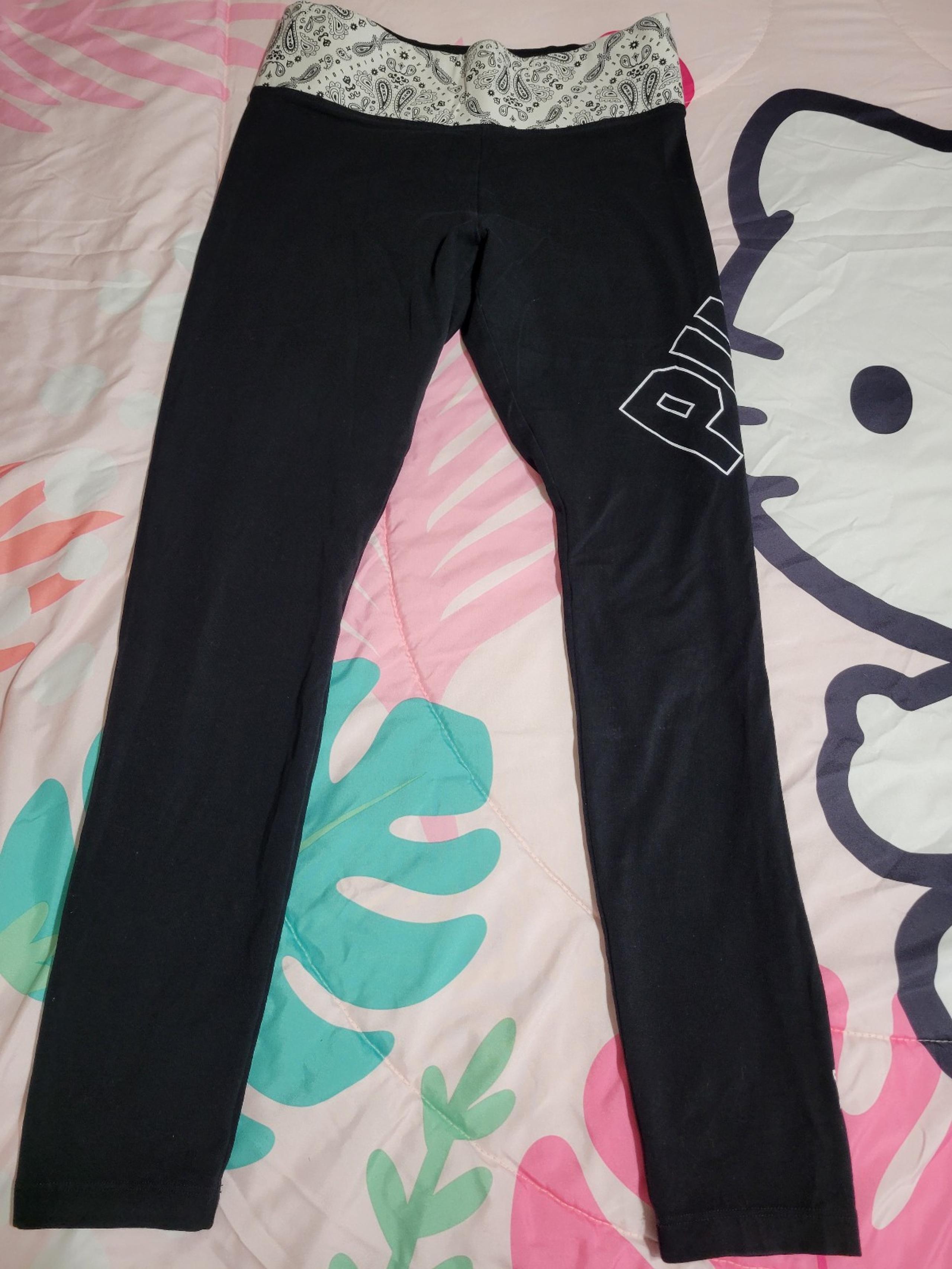 Pink Victoria Secret Black/White Paisley Bandana Leggings - Women’s Size Medium