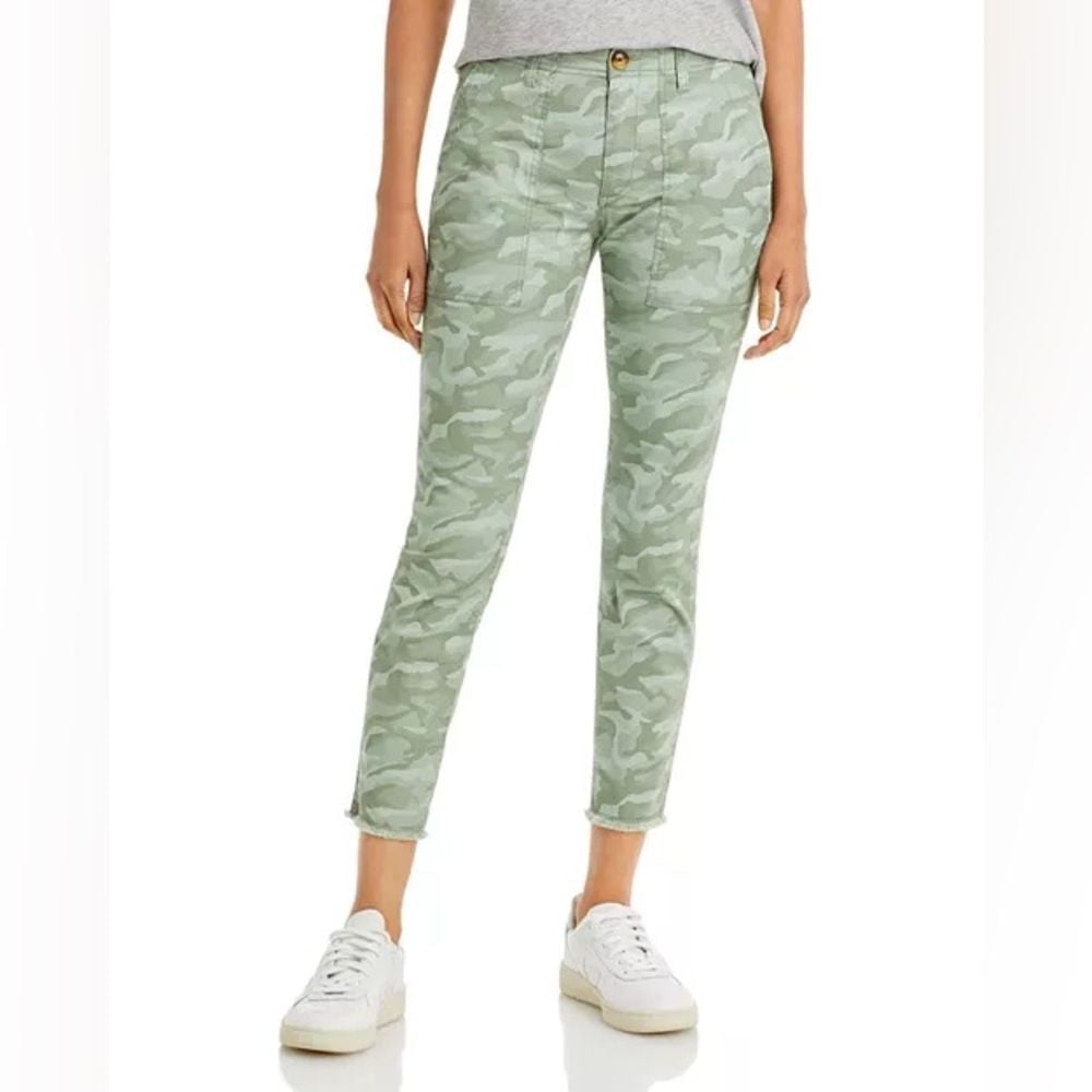 VINEYARD VINES CROPPED RAW EDGE CAMO EVERYDAY UTILITY CHINO SIZE 10 PANTS